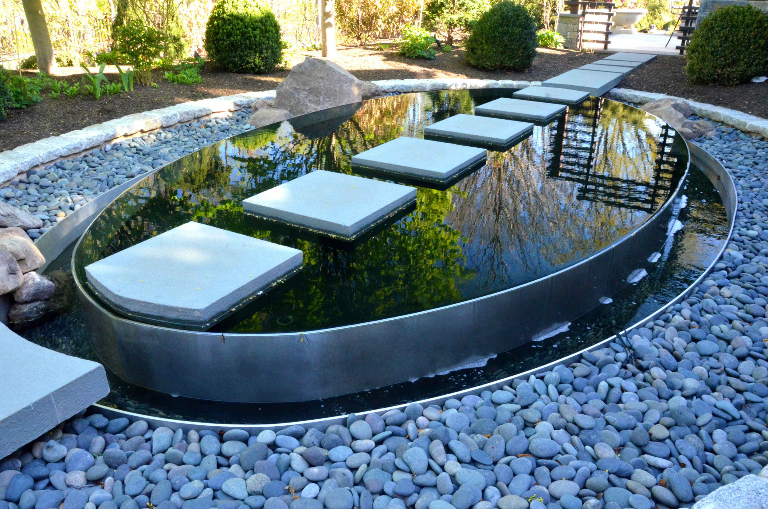 Pondworks_Oval Fountain_03.jpg