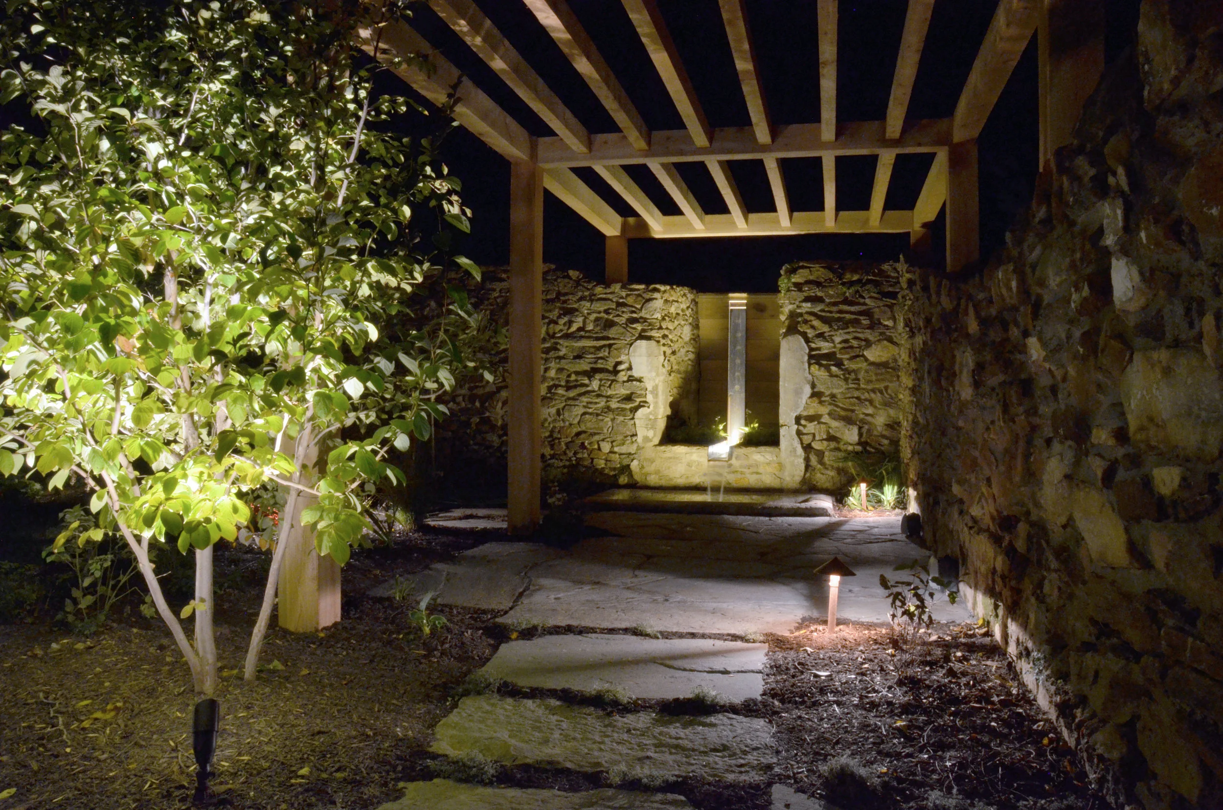 Pondworks_design build_water feature_custom_nightscape.jpg