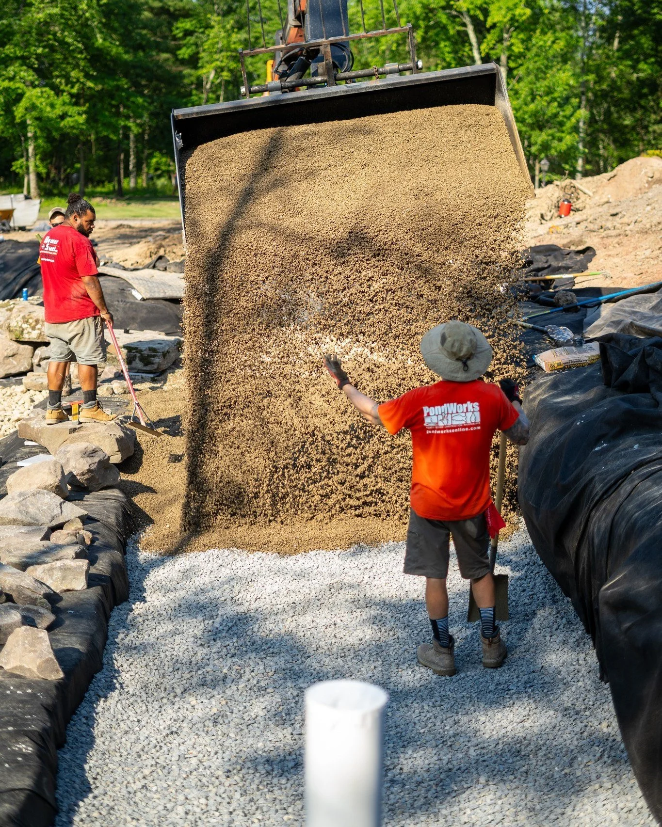 Construction on the upper 600 sq ft constructed wetland

#ponddesign #coolponds #largeponds #farmpond #designbuild #backyardconcepts #montgomerycountypa #ProjectProgress #projectprogress #pond #pondworks_online #pondlife #pondview #PWLargePondandStre
