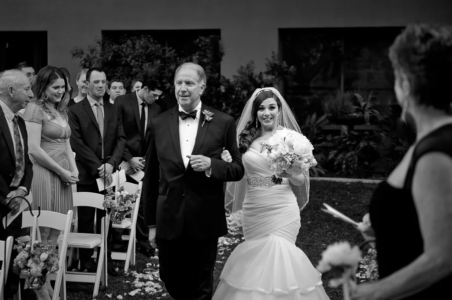 downtown-austin-four-seasons-wedding-007.jpg