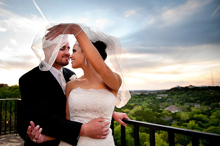 vistas-at-seward-hill-austin-wedding-photos-018.jpg