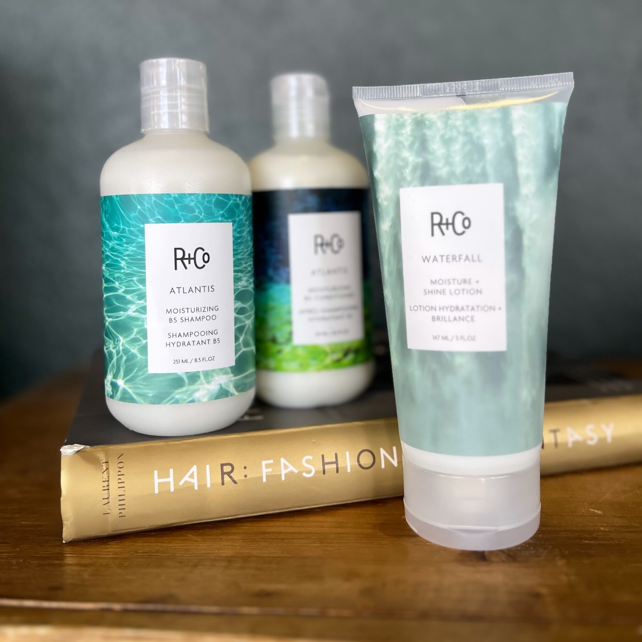 Are you looking for a new hair care routine? Why not try one of our favorite combos?! 💙

R+Co is all about experience; from packaging and fragrances, their award-winning line of hair care products are some of our all time favs!

✨Atlantis Shampoo/Co