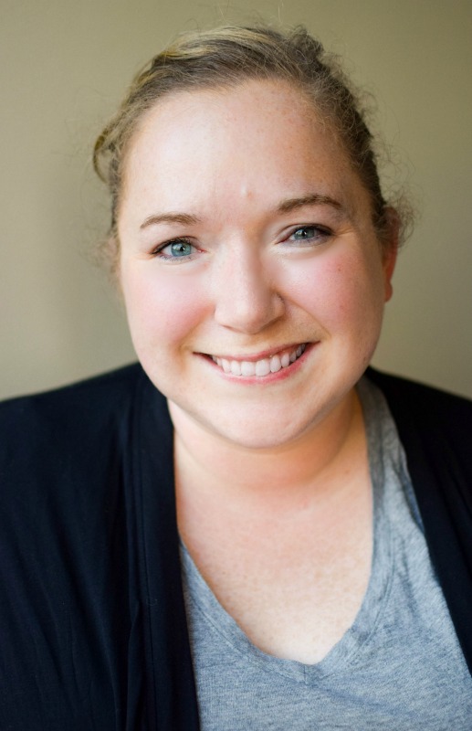 Ruth Headshot 5.23.18.jpg