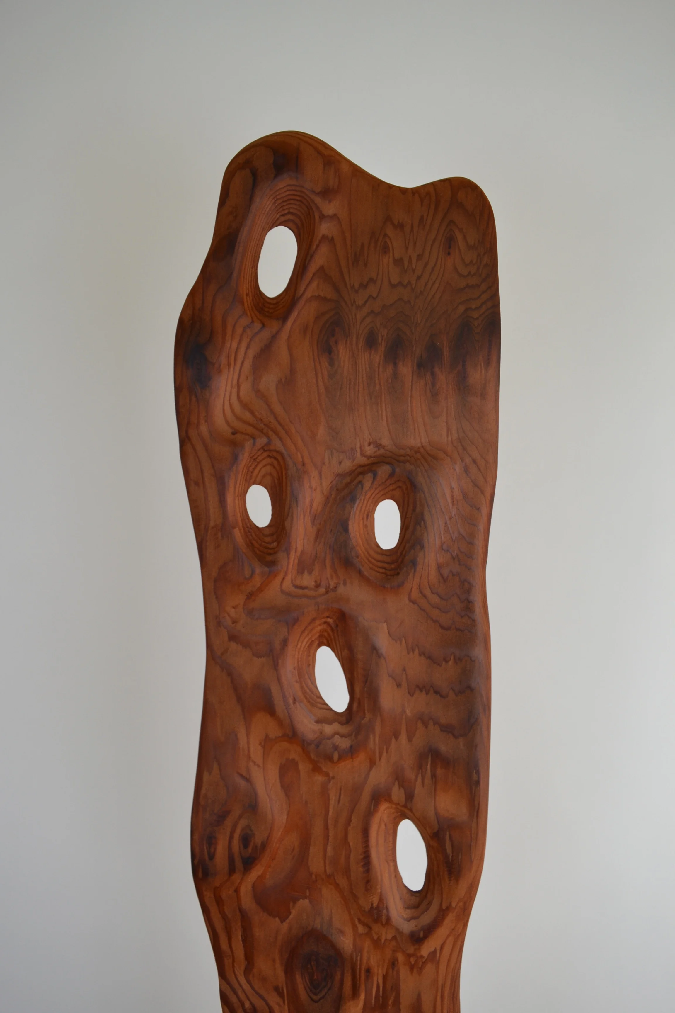 Bubbles-2-wooden-sculpture-by-Lutz-Hornischer.jpg