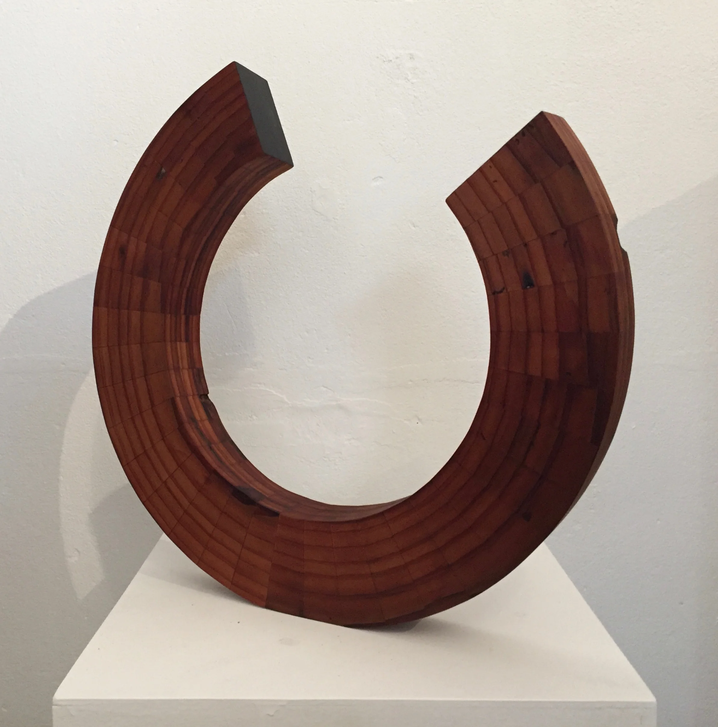 Crescent-modern-wood-sculpture-by-Lutz-Hornischer.jpg