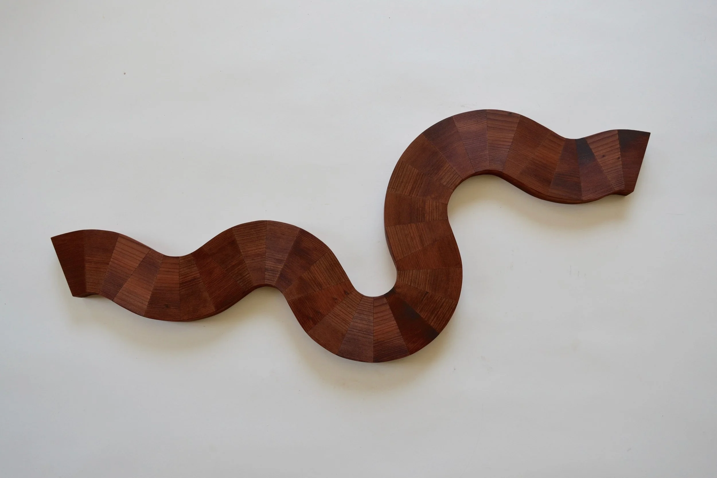 Curious-wall-sculpture-by-Lutz-Hornischer.jpg