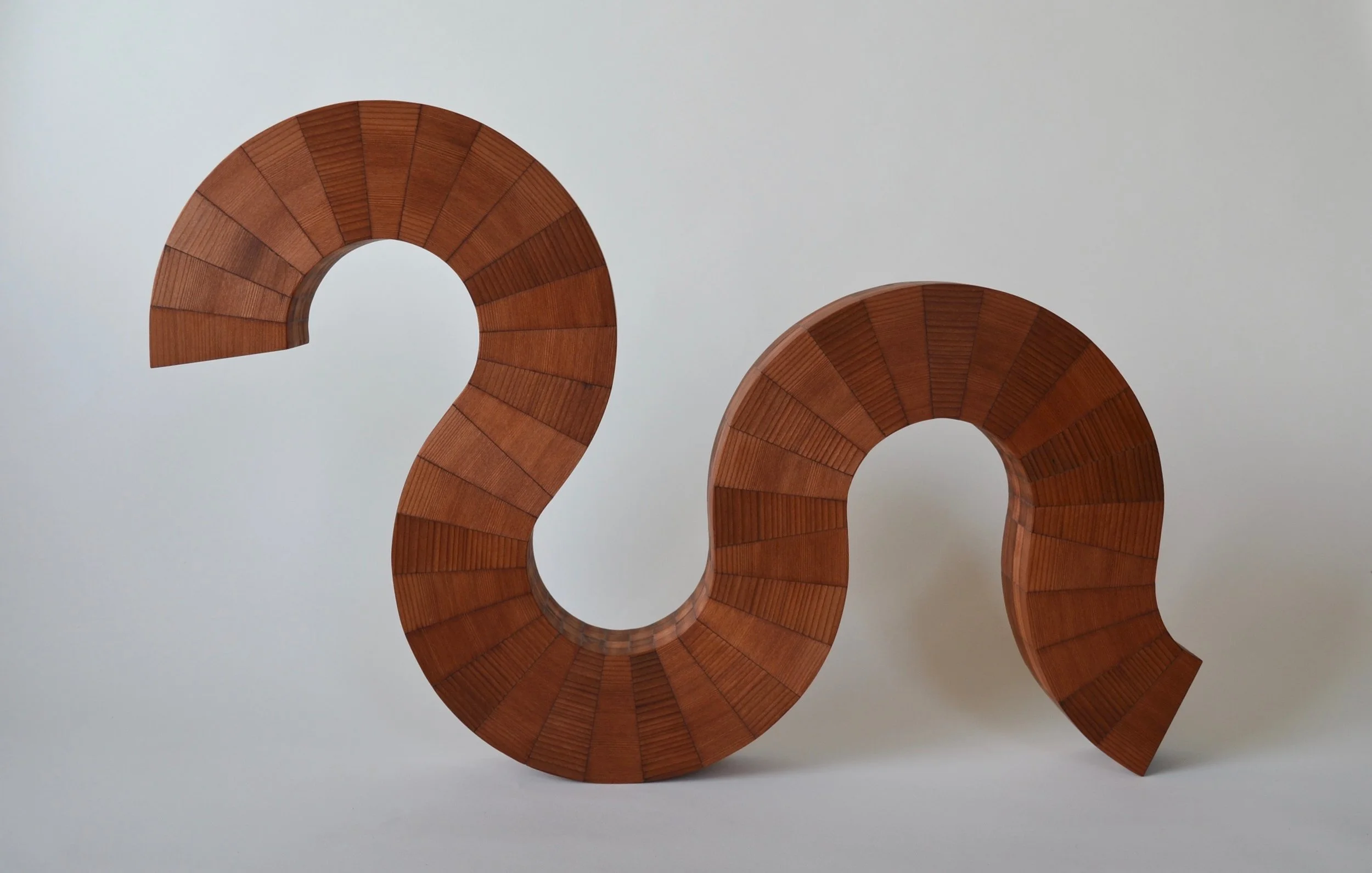 Rising-2-modern-sculpture-by-Lutz-Hornischer.jpg