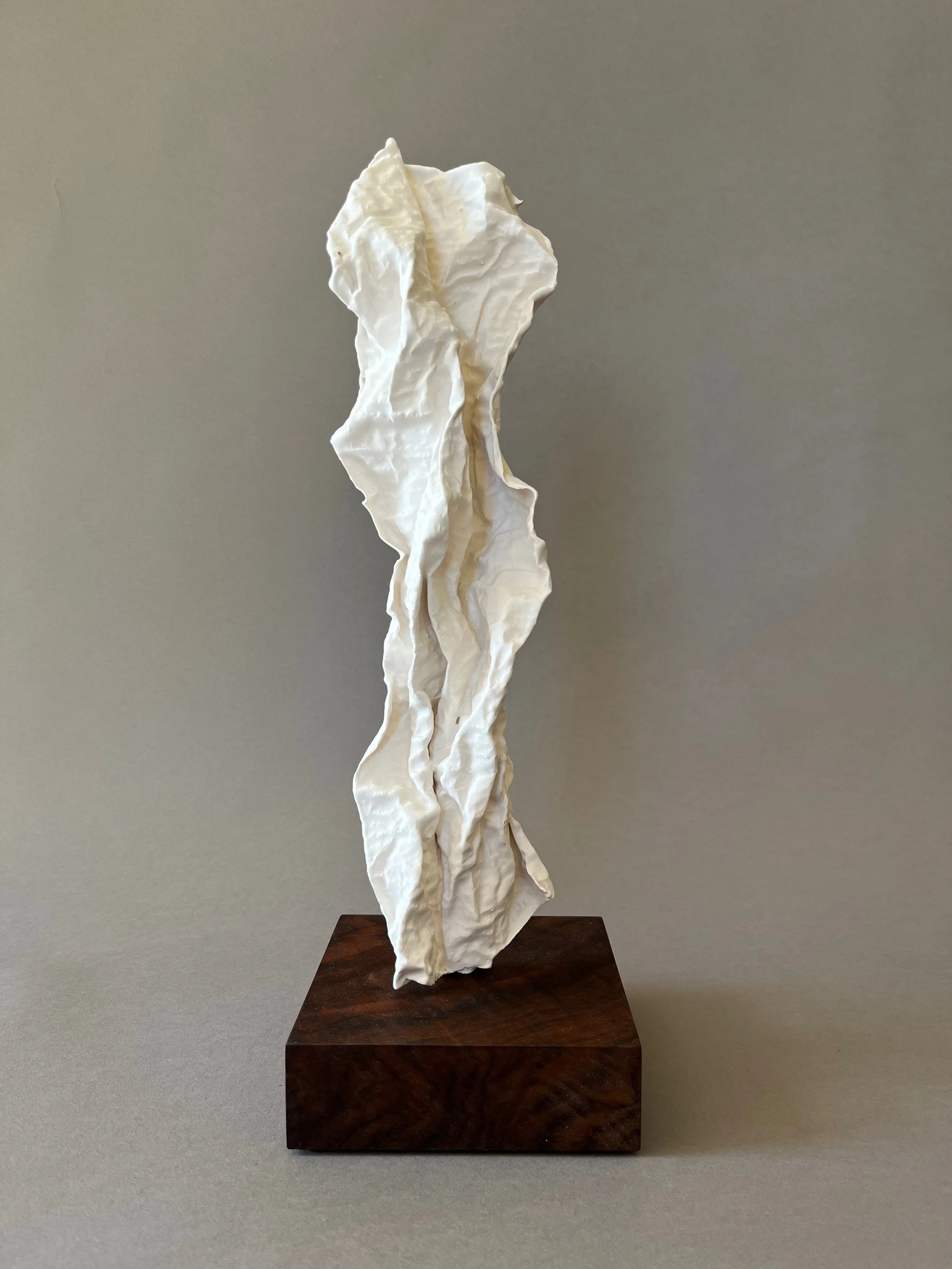 Velo Antico 7 plaster sculpture by Lutz Hornischer.jpeg