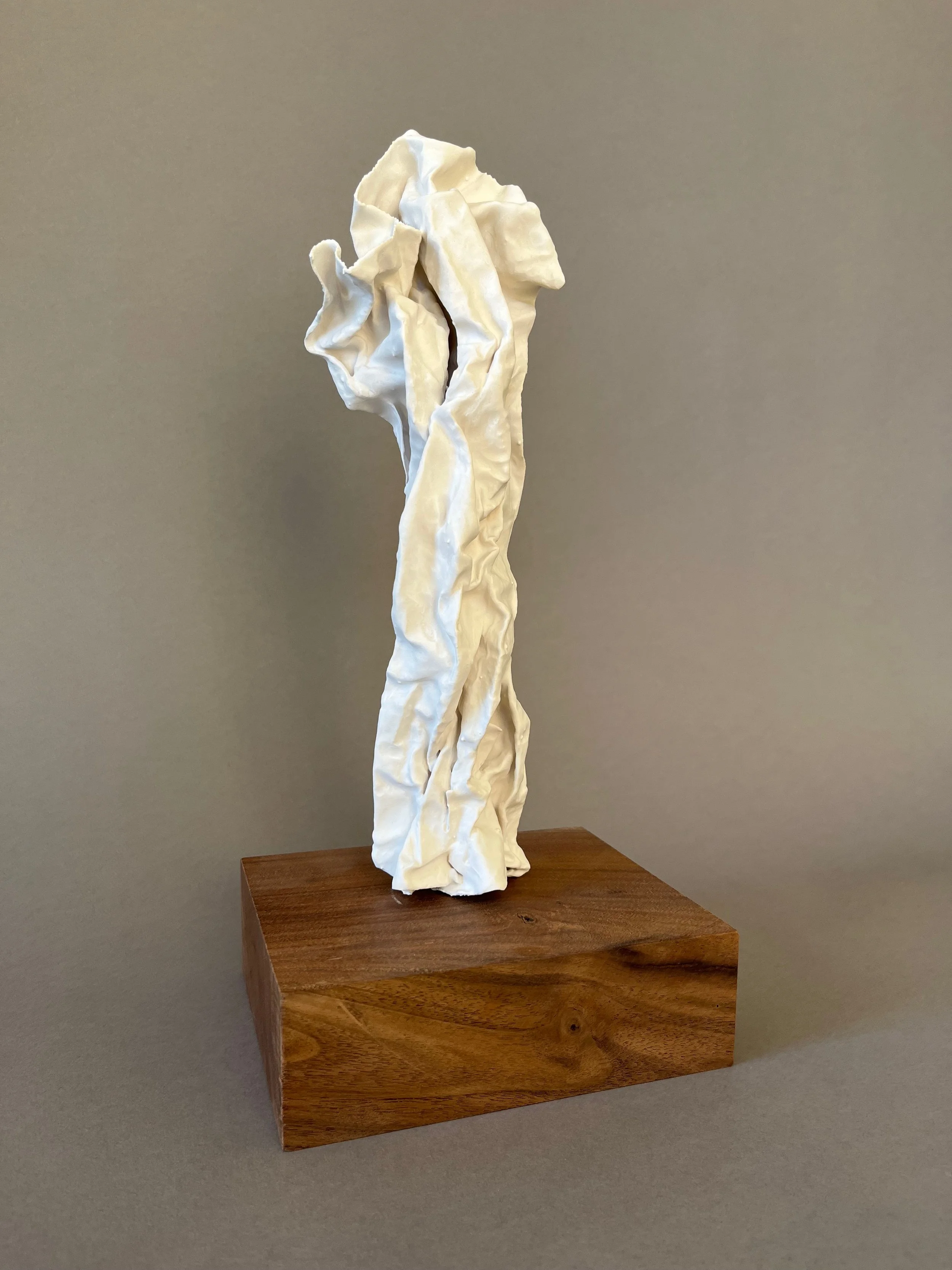 Grace 3 plaster sculpture by Lutz Hornischer.jpeg