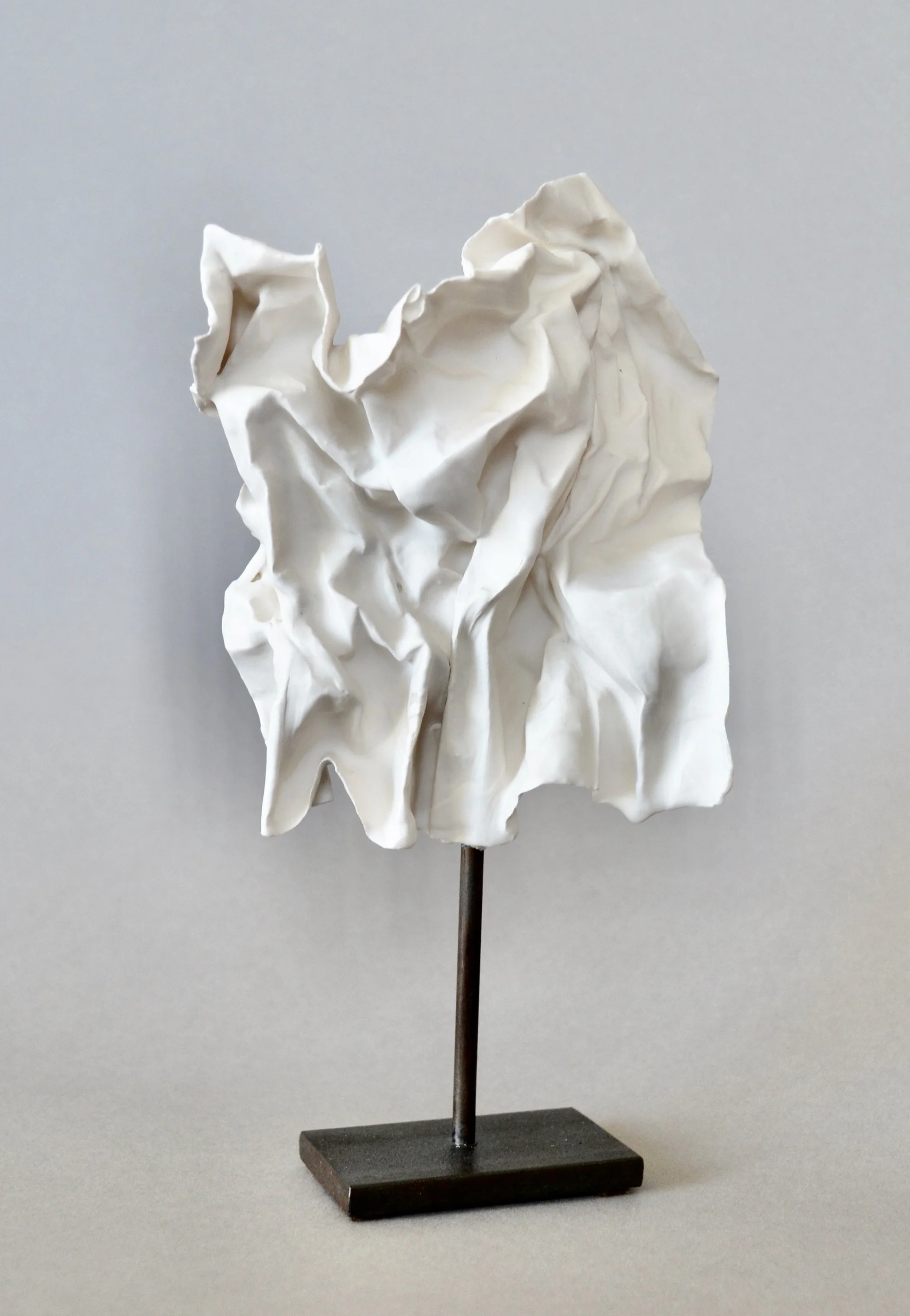 Fresh Air 2 plaster sculpture by Lutz Hornischer.jpeg