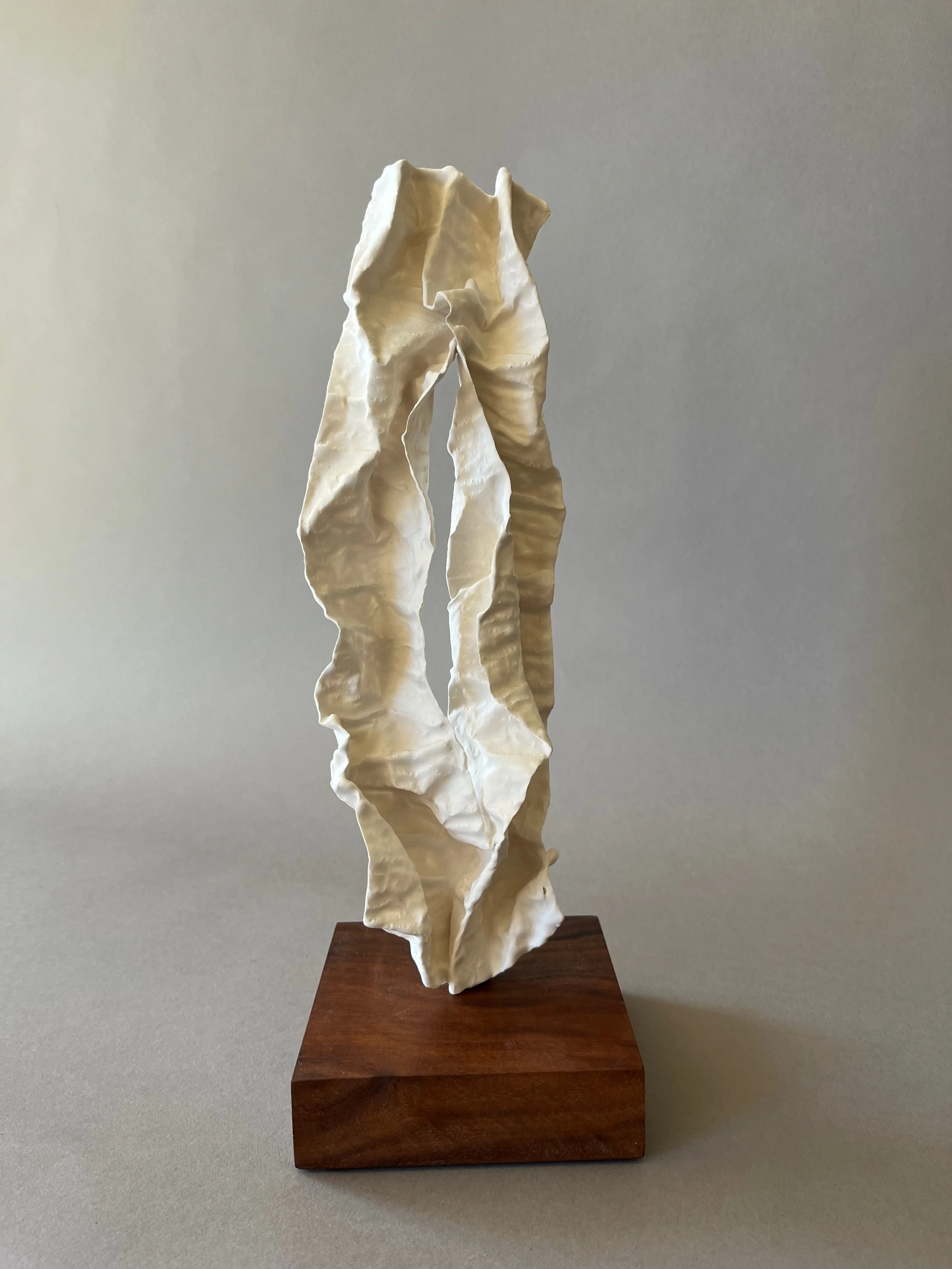 Discover plaster sculpture by Lutz Hornischer.jpeg