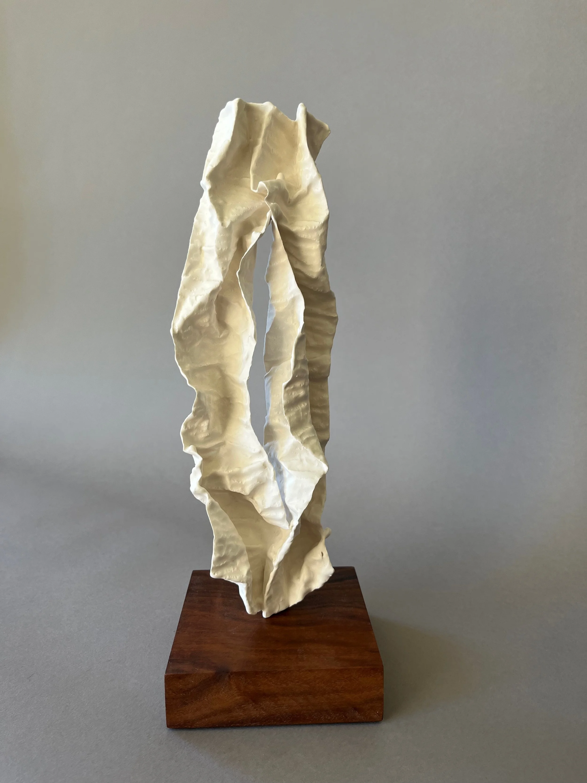 Discover 2 plaster sculpture by Lutz Hornischer.jpeg
