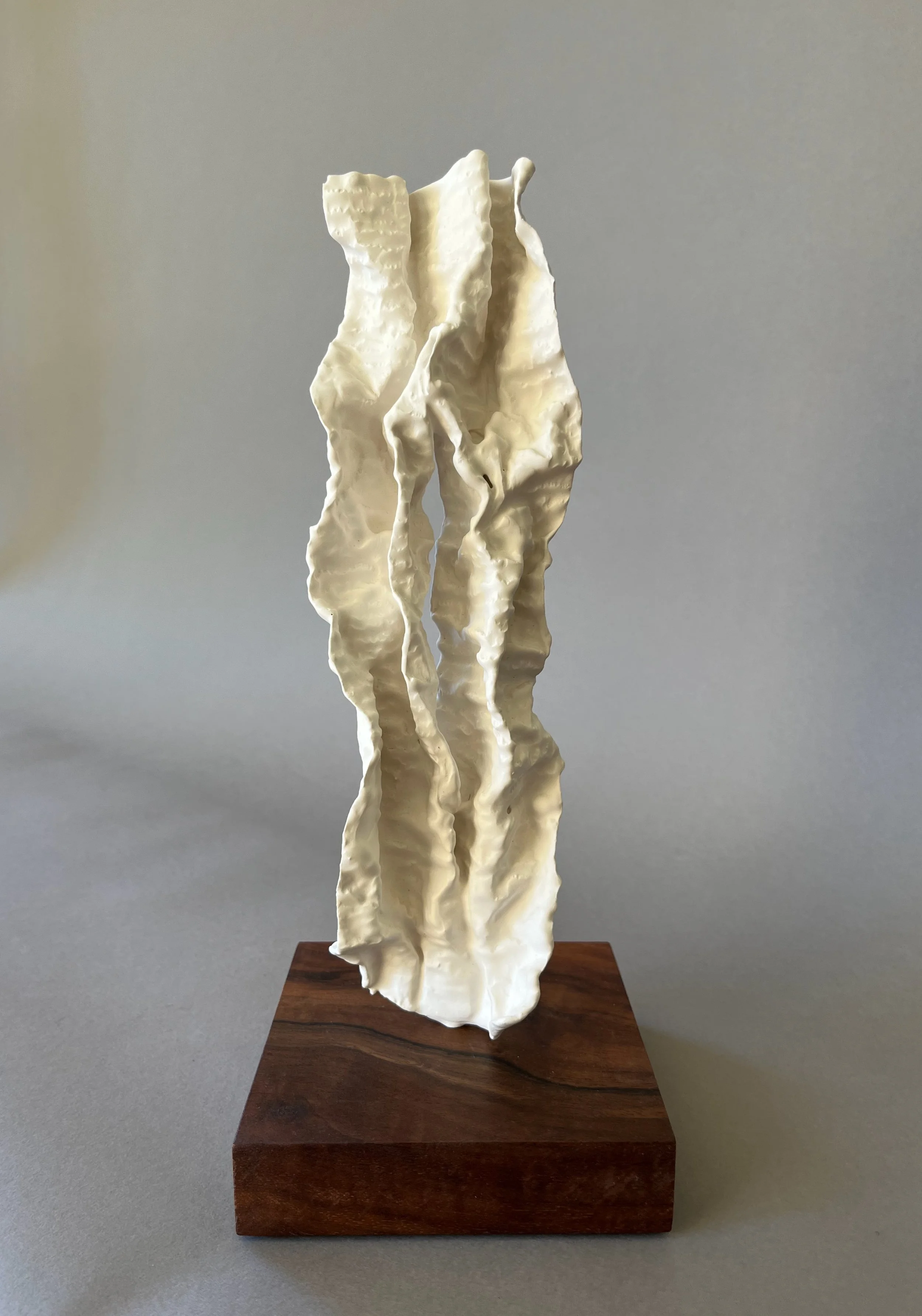 Discover II 2 plaster sculpture by Lutz Hornischer.jpeg