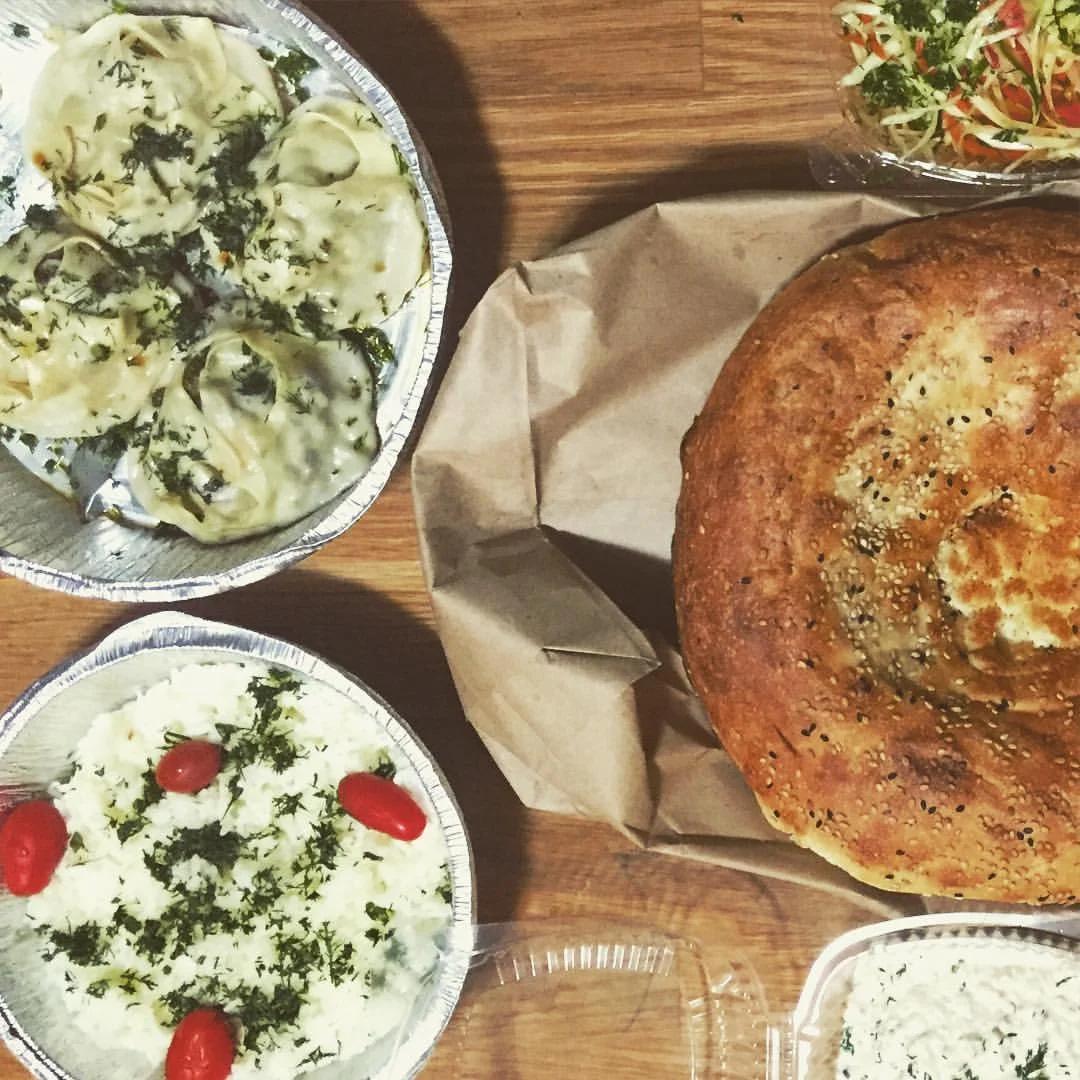 Sundays call for take out so tonight we went Uzbeki and got some dishes to go from Taste of Samarkand in Rego Park. #thatbreadtho
#regopark #regopark #regoparkny #regoparkqueens #queensnyc #queens #queensny #queenseats #eeeeeats #heartofqueens #woodhavenblvd #woodhaven #middlevillage (at Taste Of Samarkand)