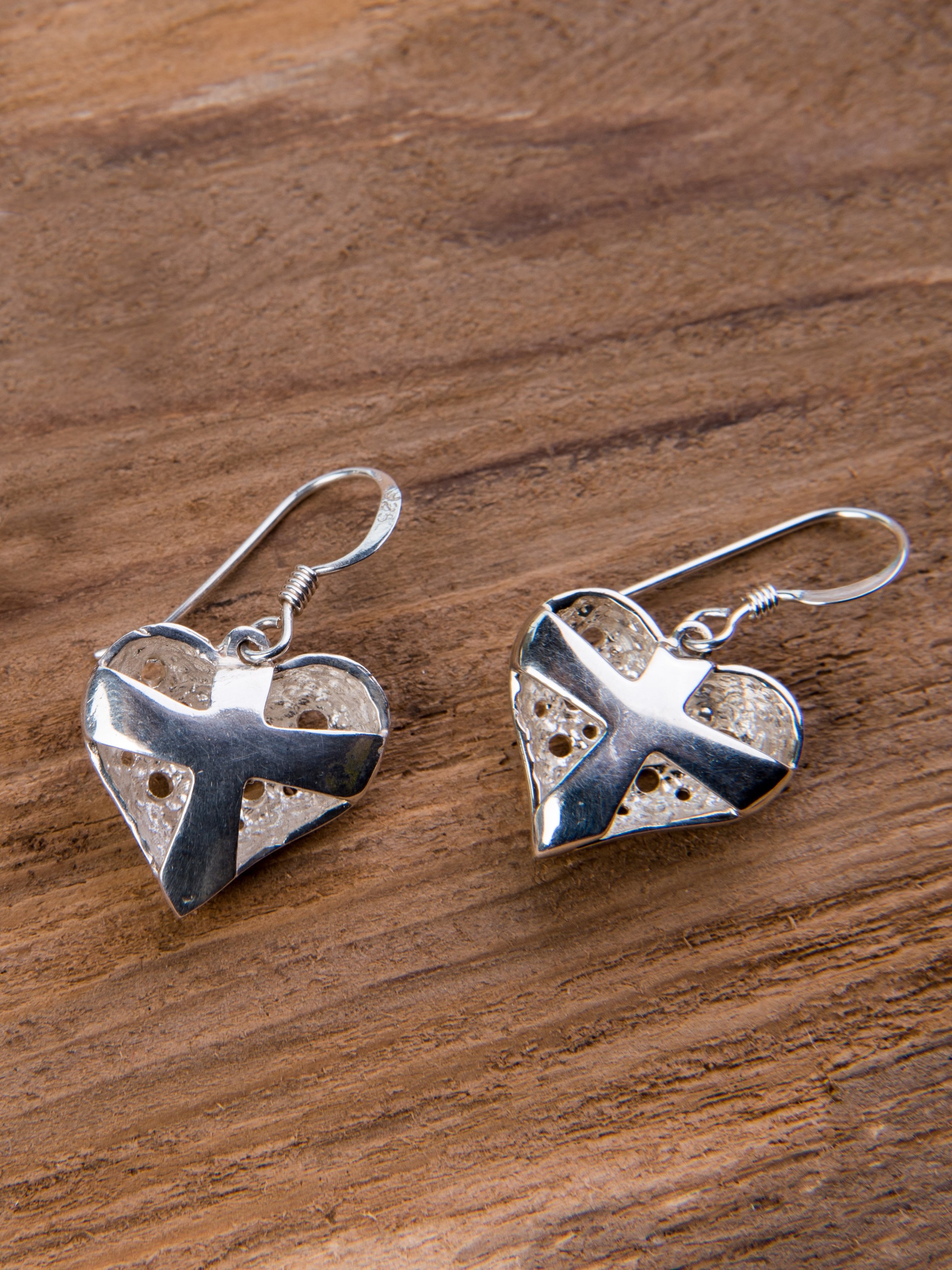 thumb-shop-earring-hg-wood.jpg