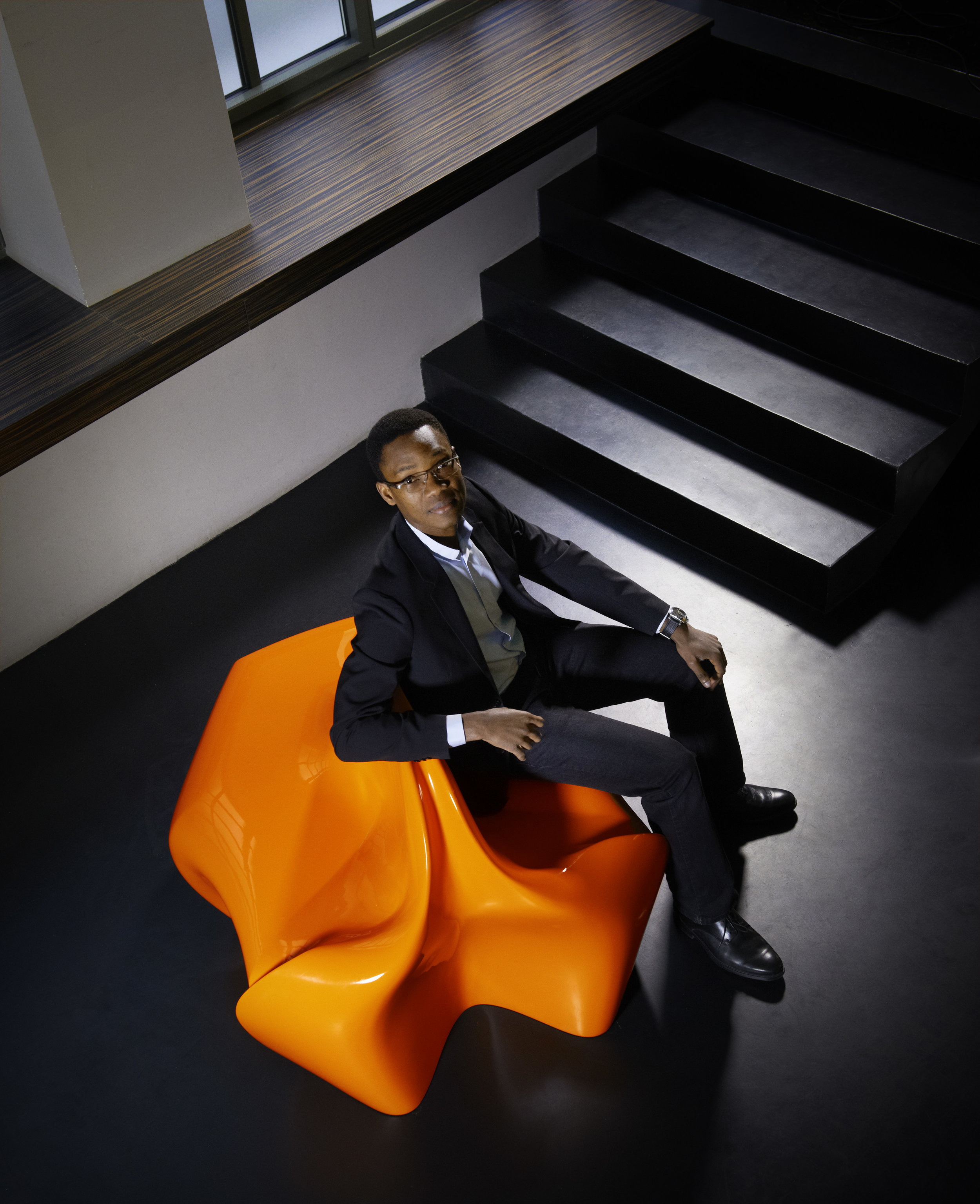 Portrait of Ifeanyi Oganwu on Full Circle. Photo Giles Pernet, courtesy Expand Design Ltd. and Galerie Armel Soyer.