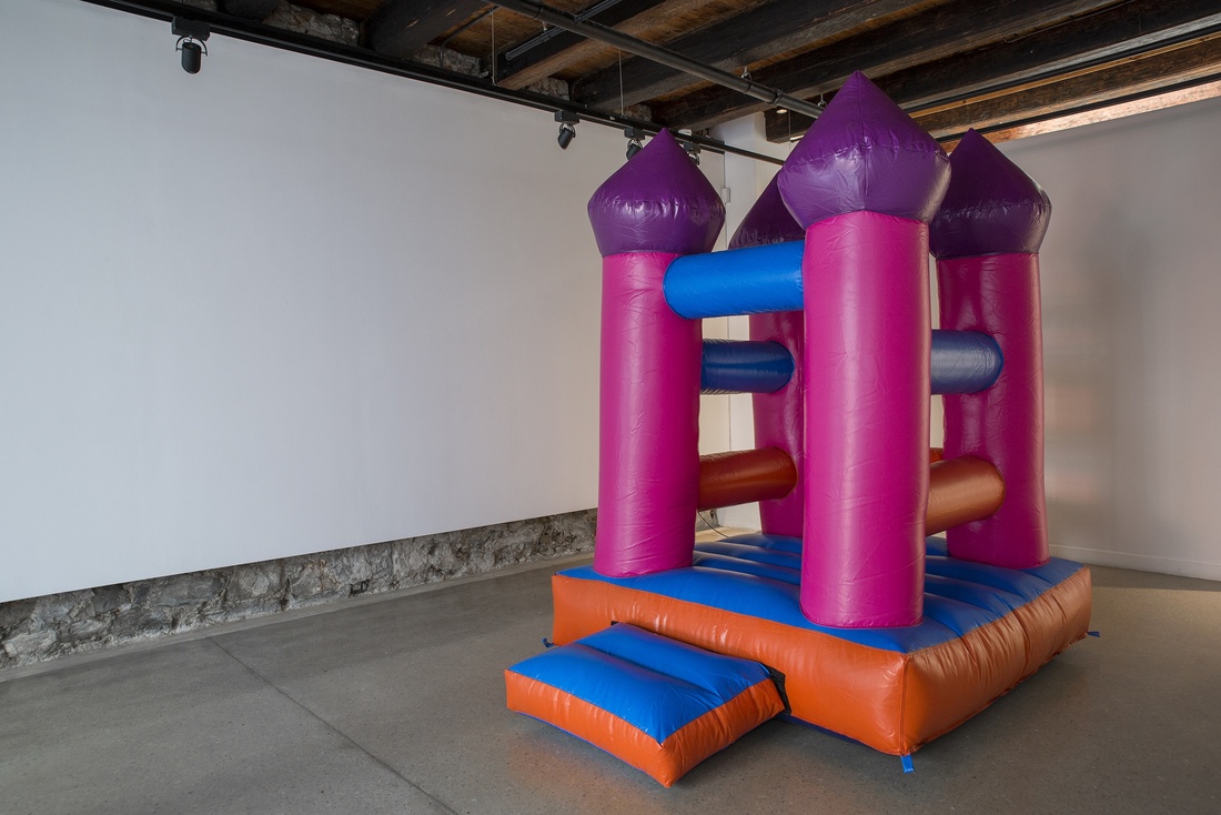Michael Linders, King of My Castle , 2017 (installation view). Artsy. 