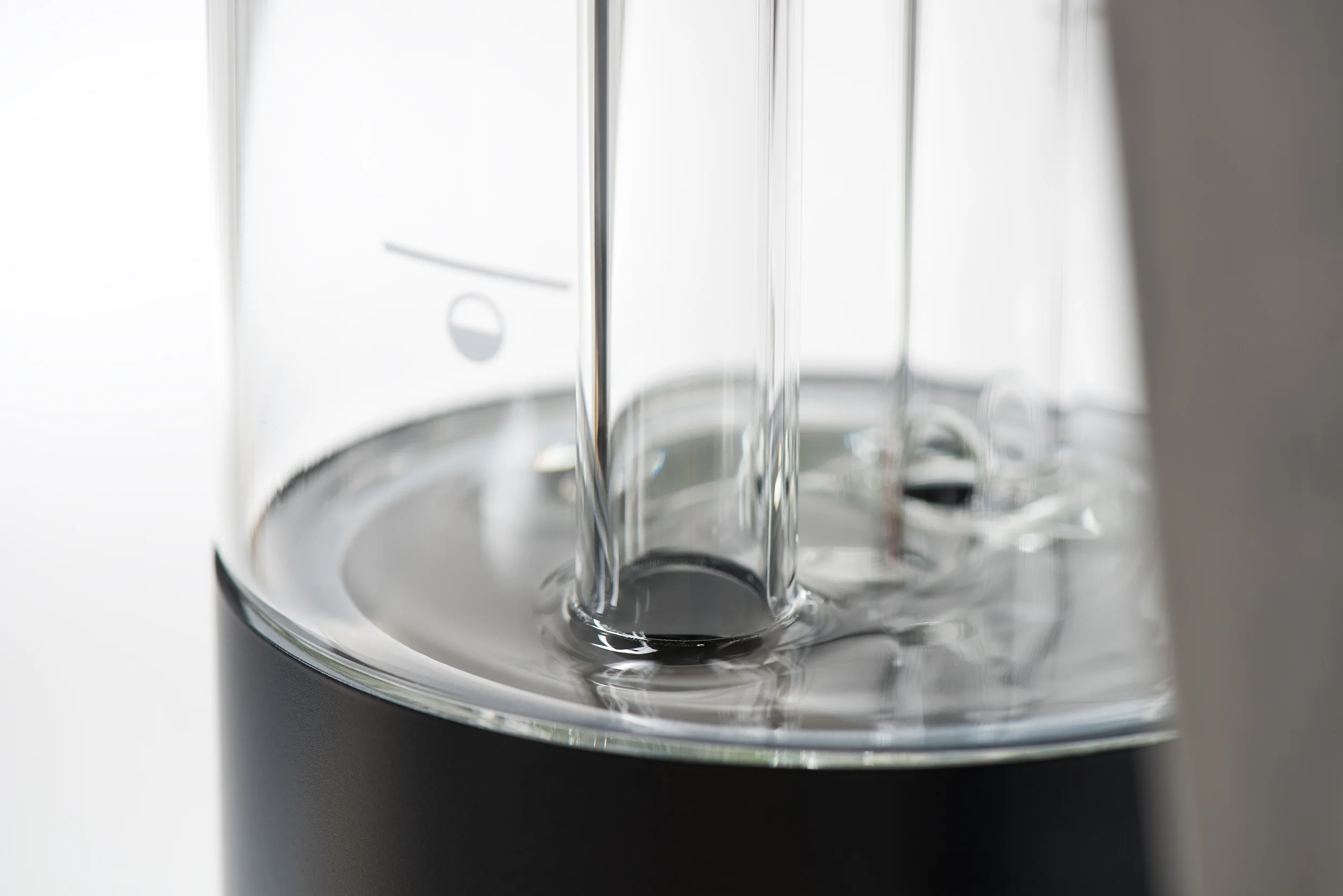 The glass water tank