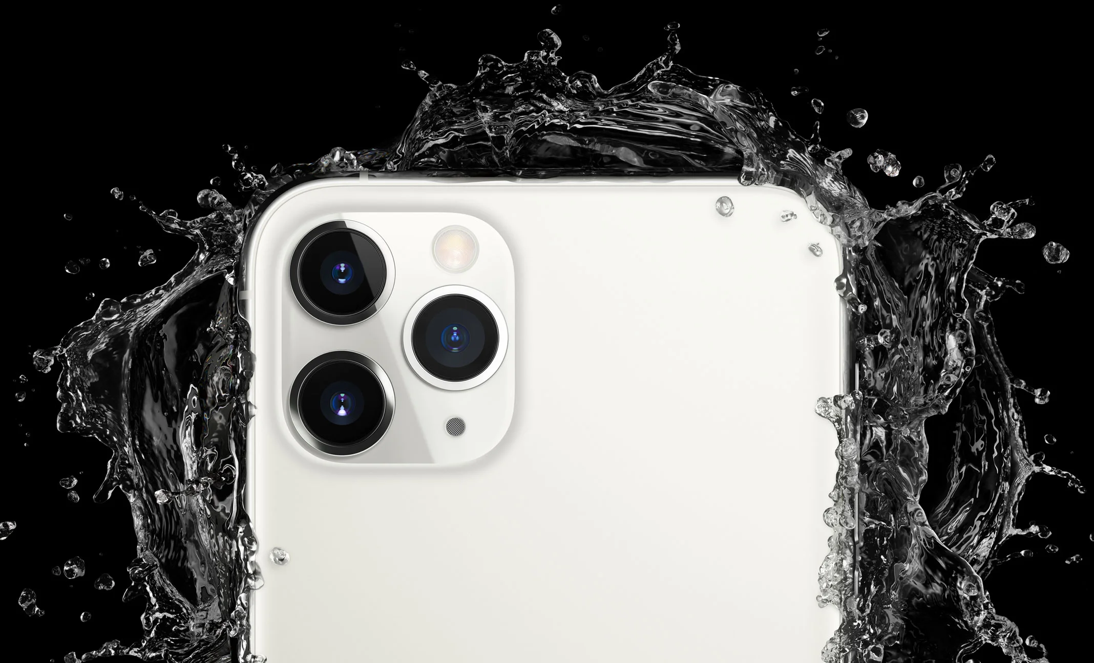 iPhone 11 Pro + Apple Watch Series 5