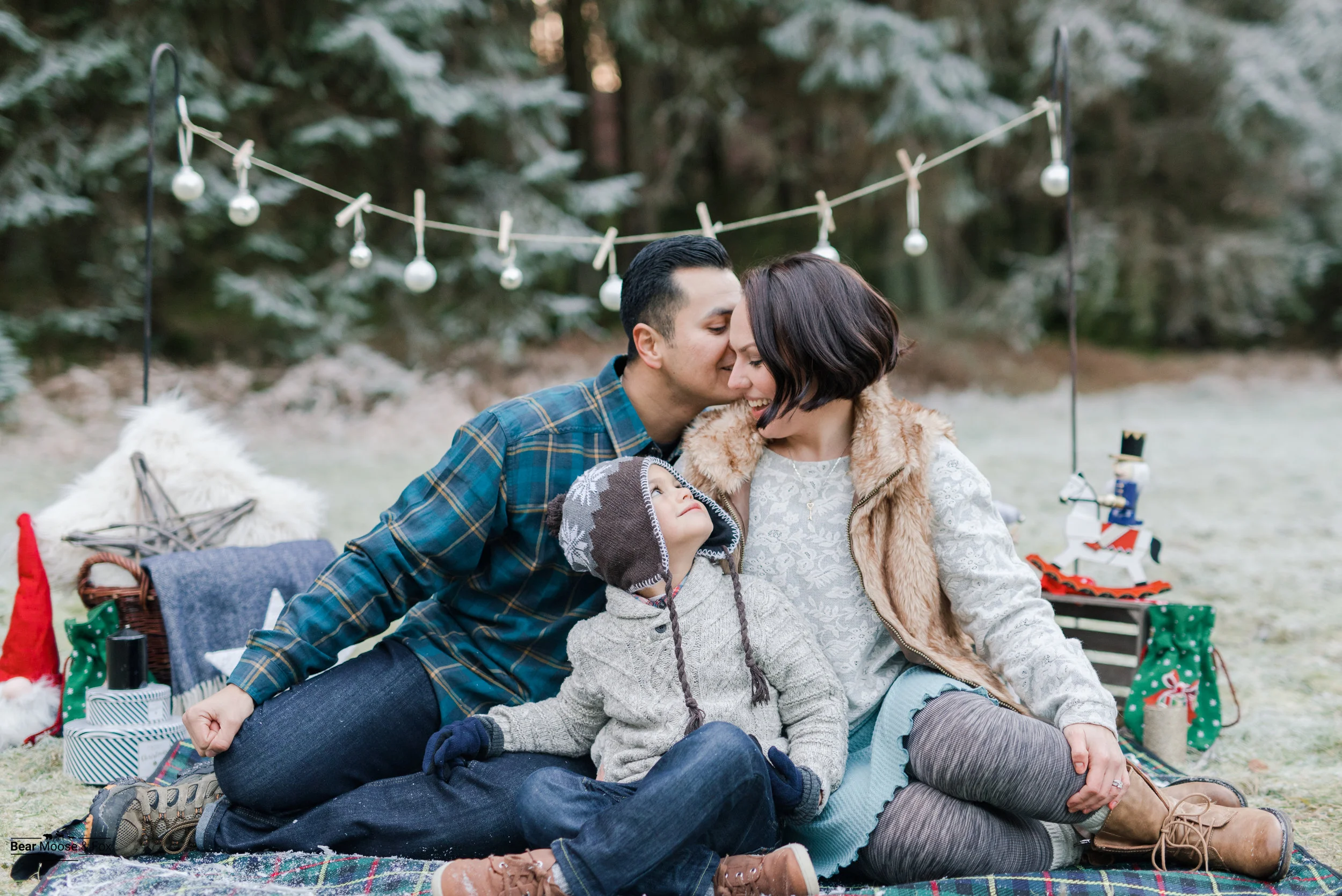 {SANCHEZ FAMILY} CHRISTMAS MINI | PORTRAIT PHOTOGRAPHER, GRAFENWOEHR, GERMANY