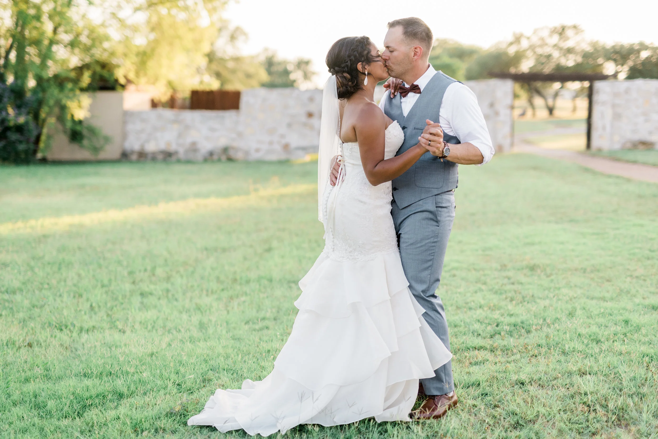 {JOE & LISA} WEDDING | THE VINEYARD AT FLORENCE, CENTRAL TEXAS PHOTOGRAPHER