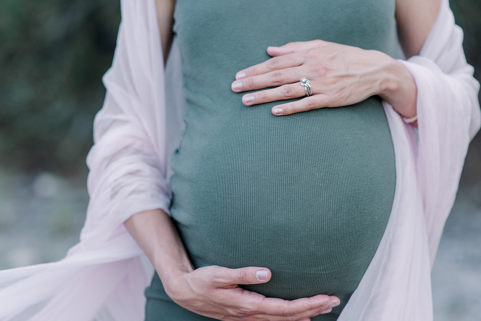 {LAURA &amp; DEREK} MATERNITY | DANA PEAK PARK, TEXAS