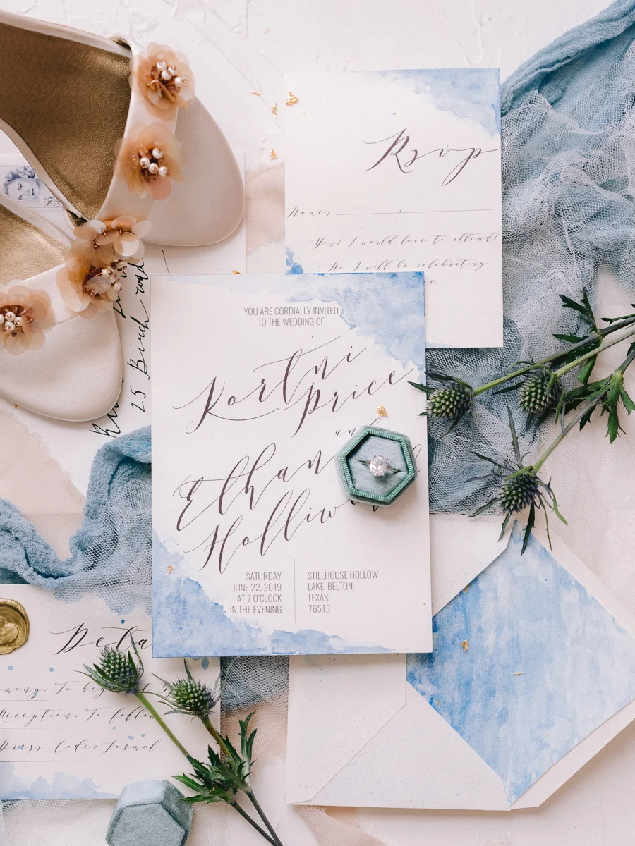 DUSTY BLUE ELOPEMENT | FINEART WEDDING INSPIRATION, AUSTIN, TEXAS