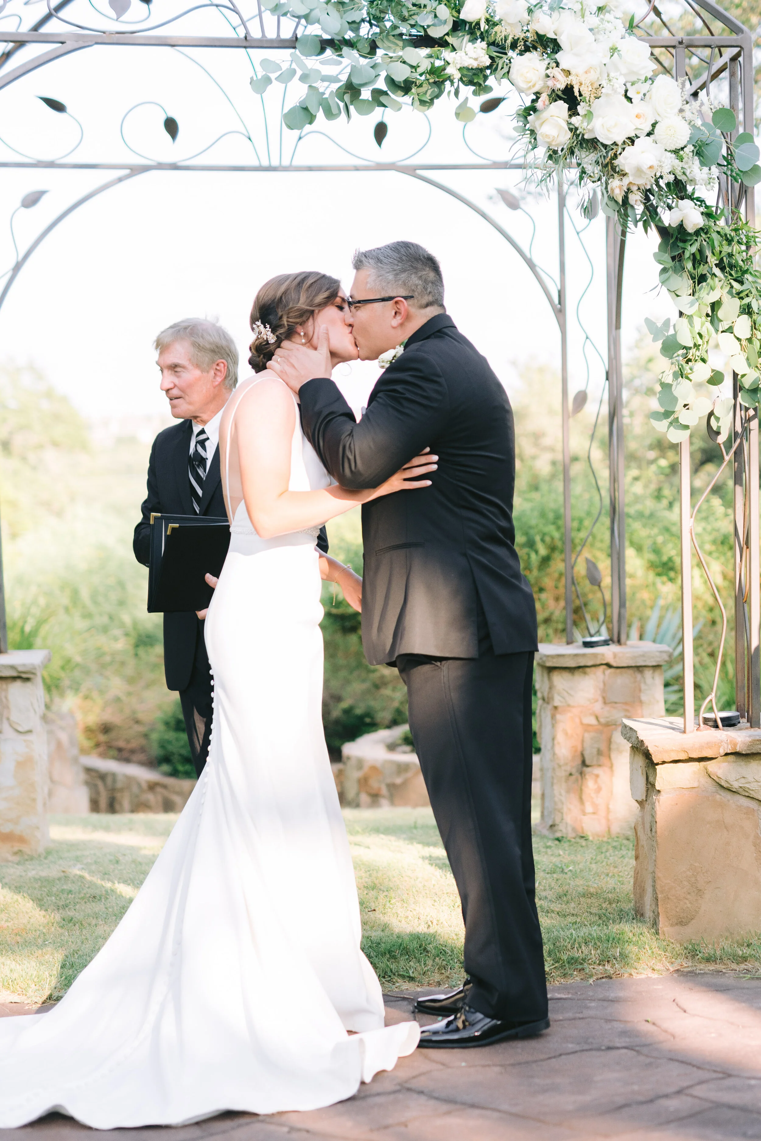 JESSICA &amp; THOMAS | KINDRED OAKS, GEORGETOWN WEDDING