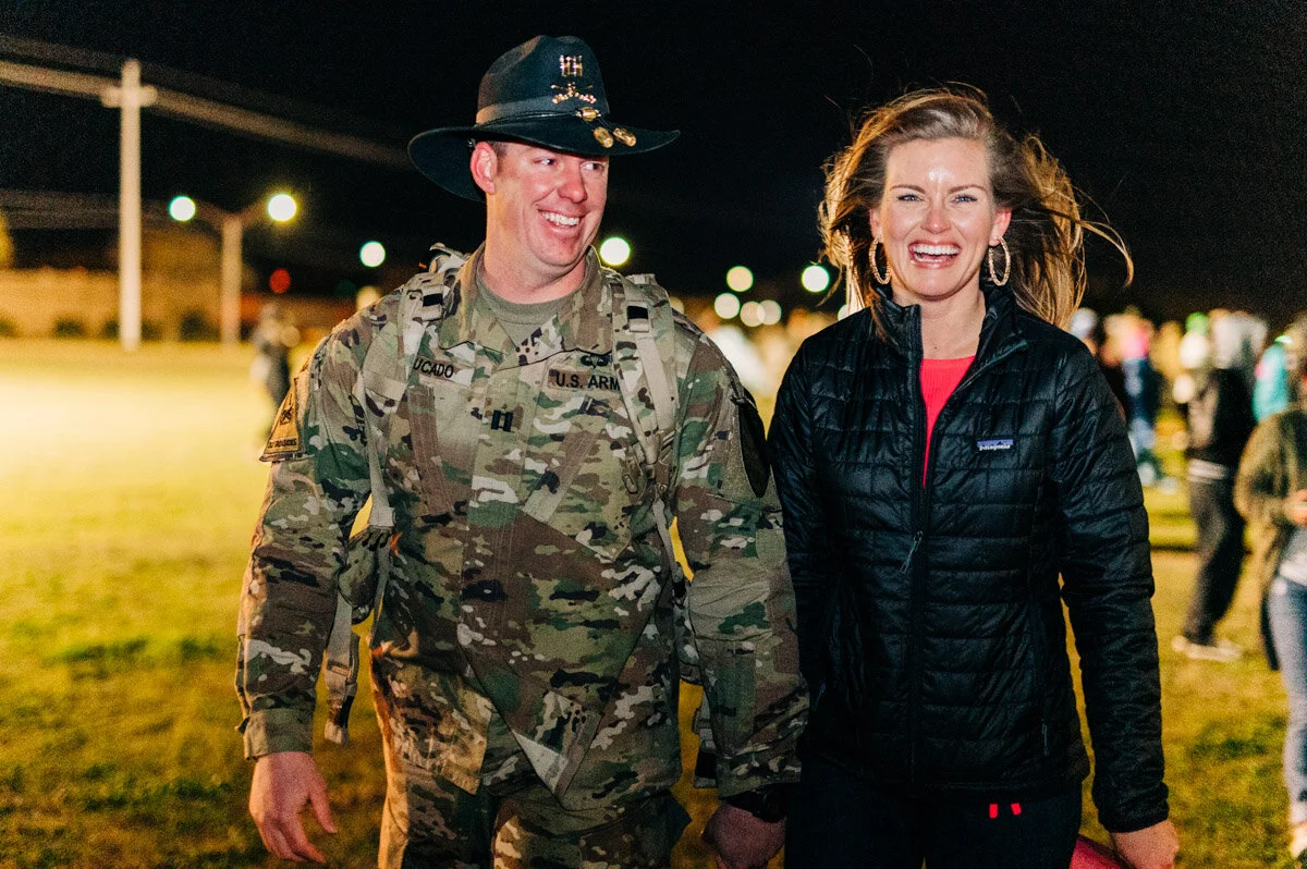 KRISTEN &amp; SCOTT ARMY HOMECOMING | FORT HOOD PHOTOGRAPHER