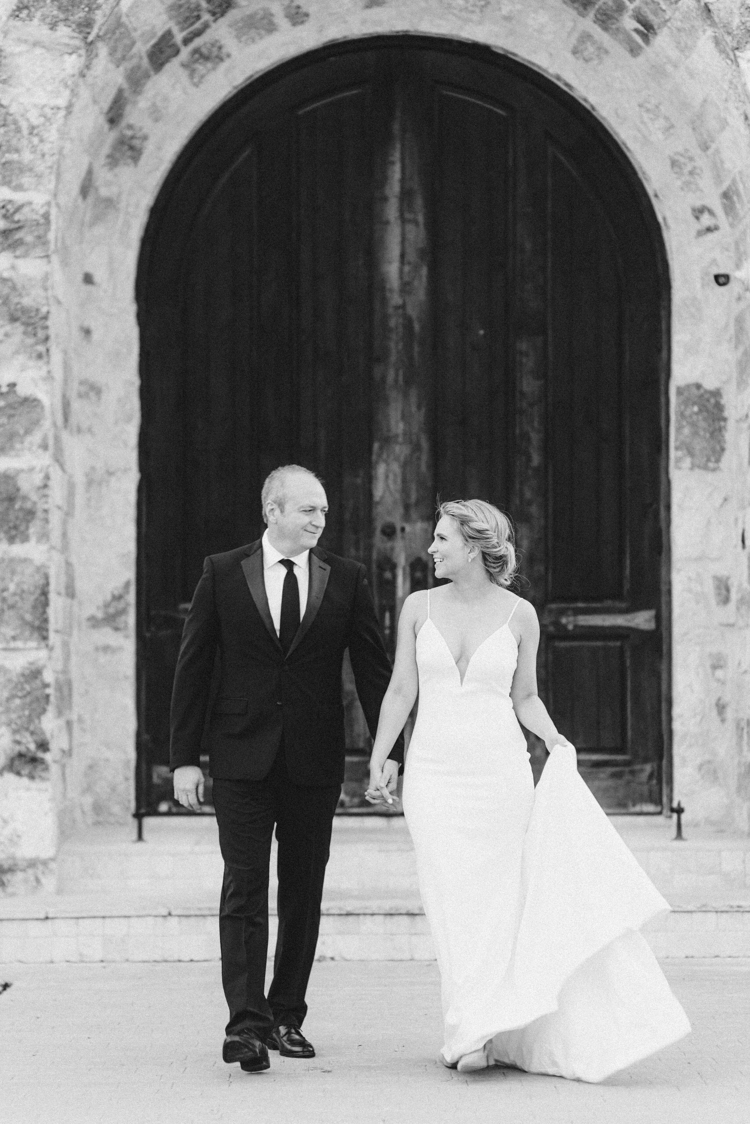 TARYN &amp; RICHARD INTIMATE VINEYARD WEDDING | AUSTIN FINE ART PHOTOGRAPHY