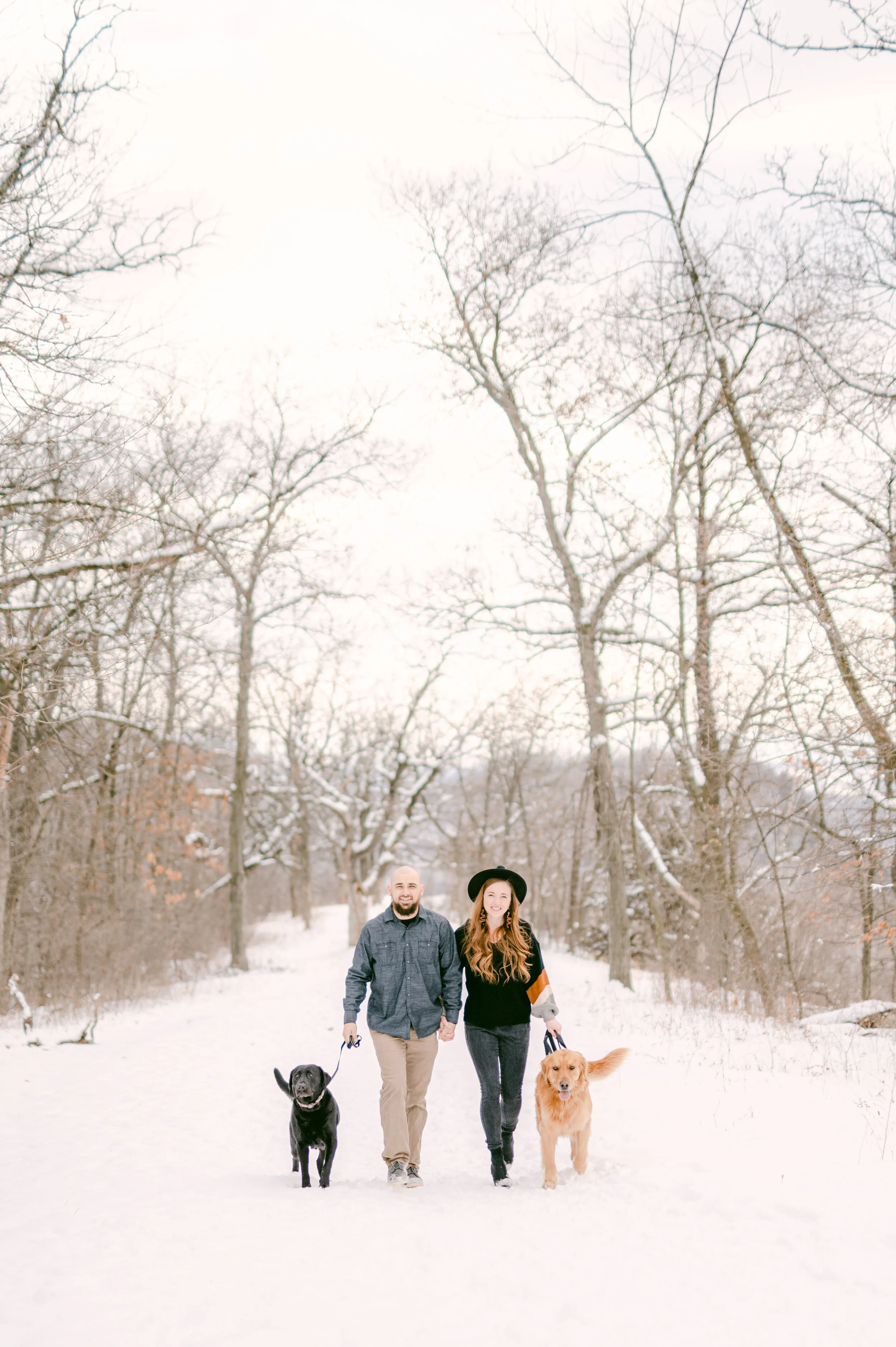 WINTER ENGAGEMENT IN THE BLUFFS | MIDWEST WEDDING PHOTOGRAPHY