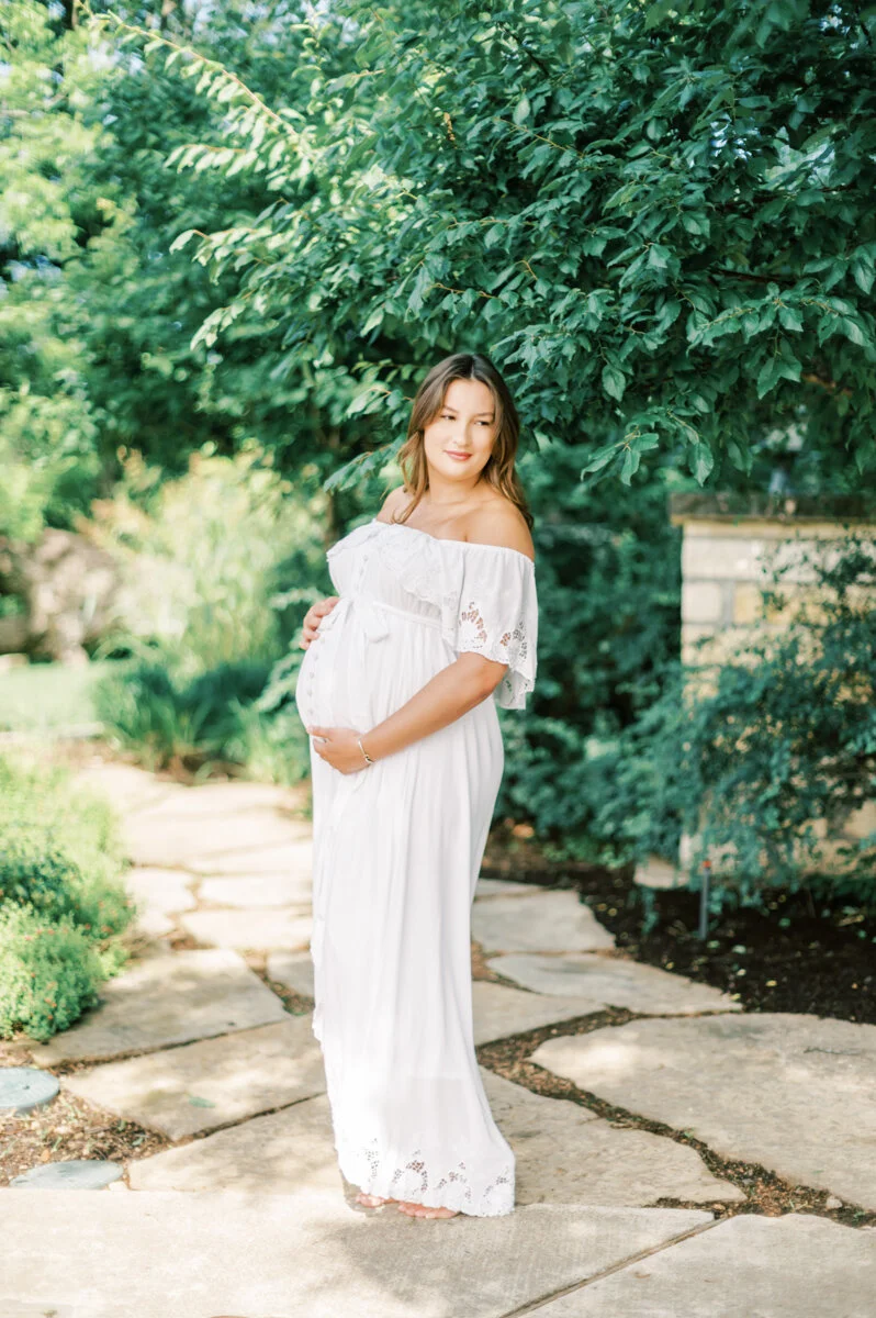 EMMA &amp; JOSIAH'S SWEET MATERNITY SESSION | TEXAS FINE ART PHOTOGRAPHY