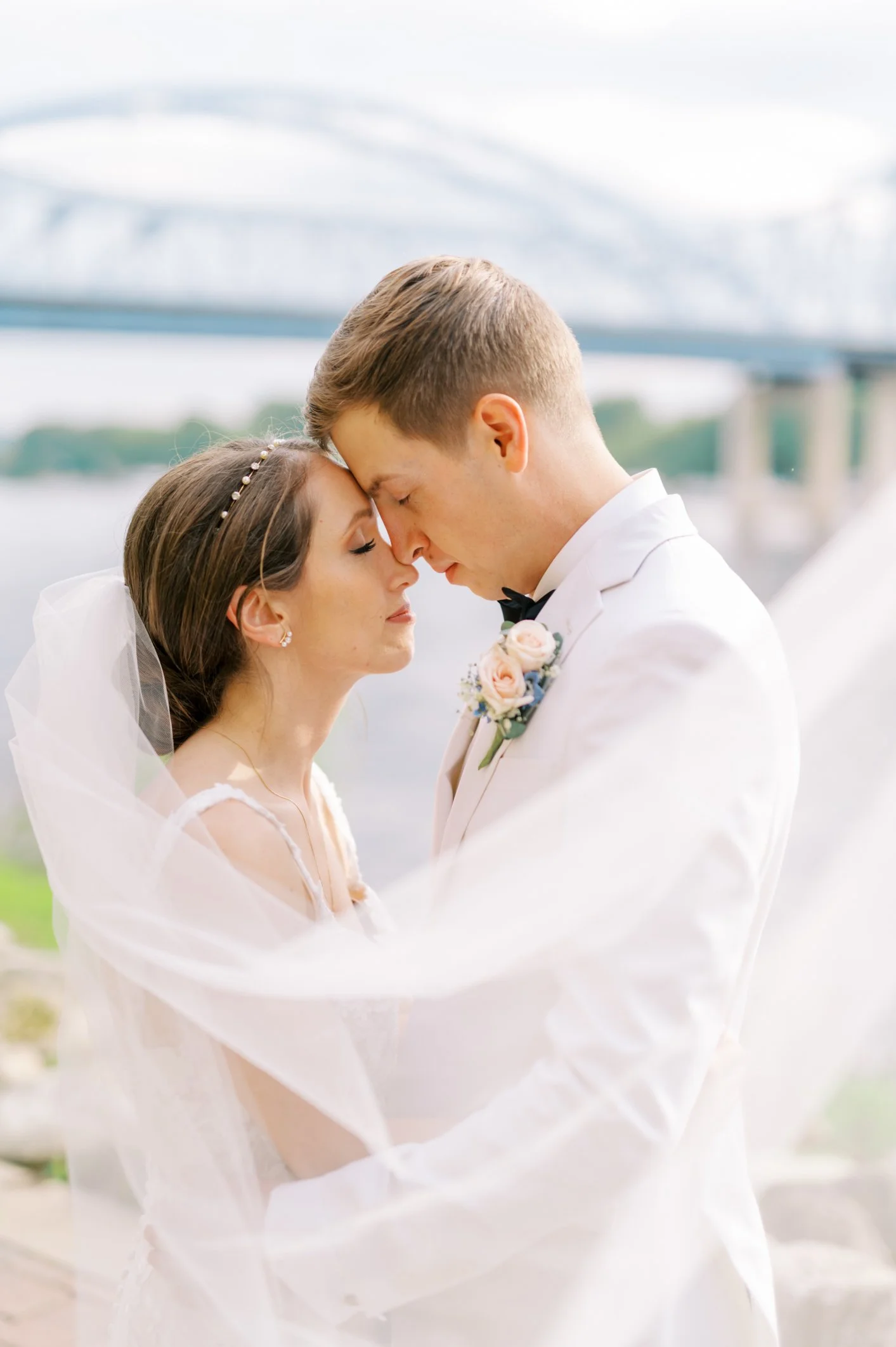Dana &amp; Brett Elegant Wedding in Downtown La Crosse | Wisconsin fine art wedding photography 