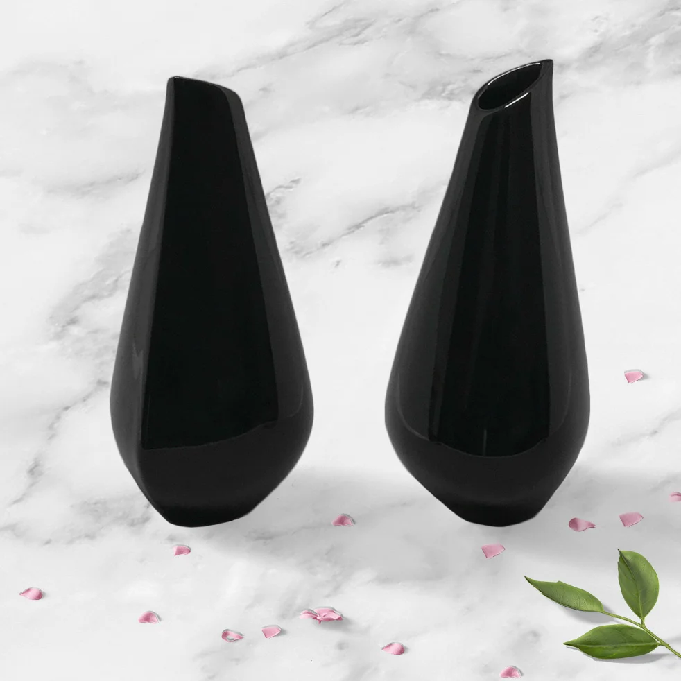 sake carafe ceramic porcelain black modern contemporary cherry blossom sakura prenium luxury fancy high end unique