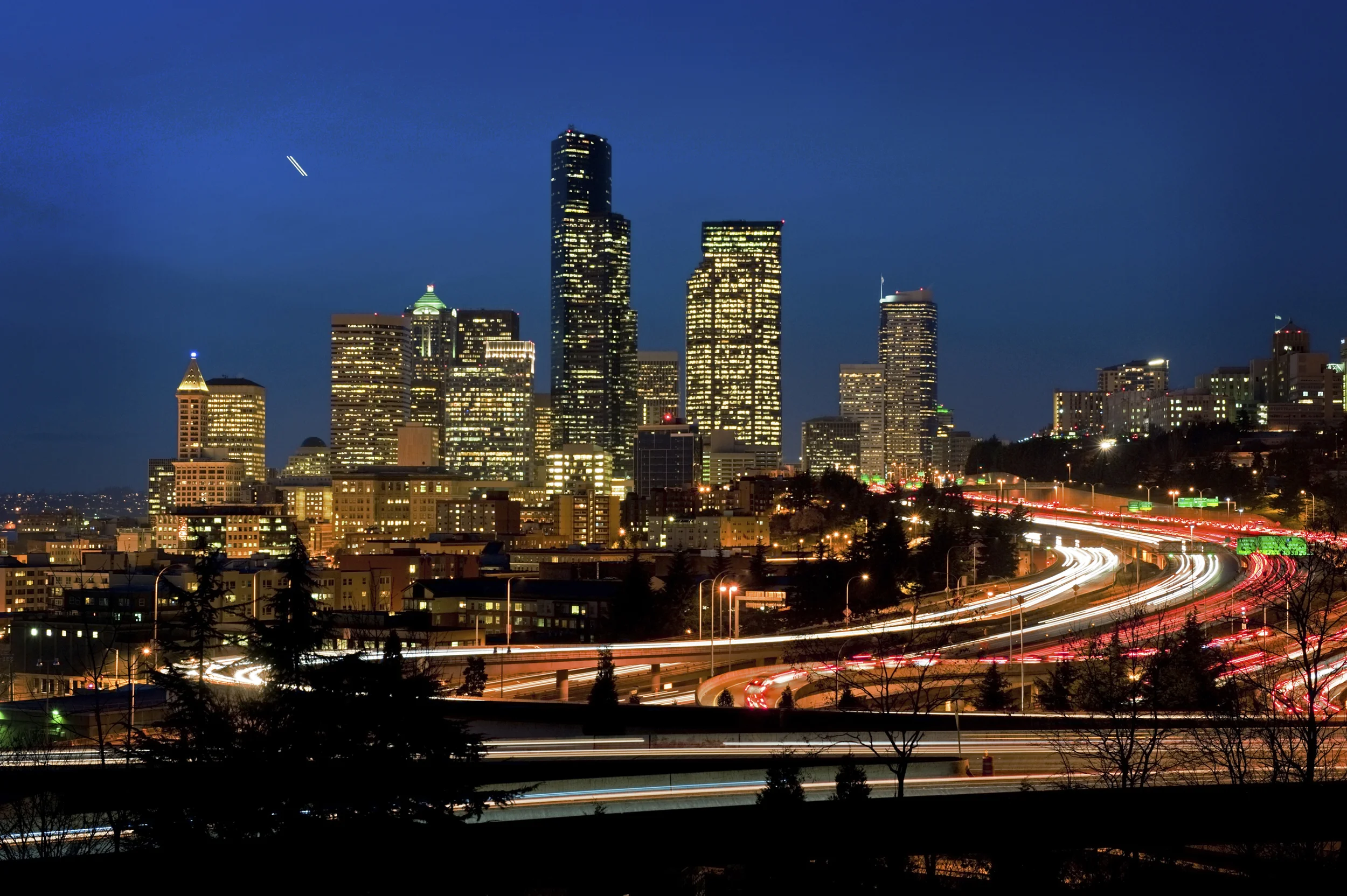 seattletraffic-shutterstock_129266042.jpg