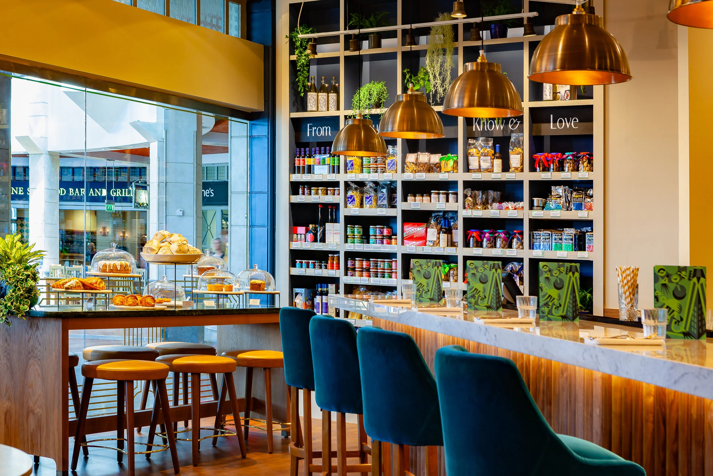 Carluccio's, Bluewater