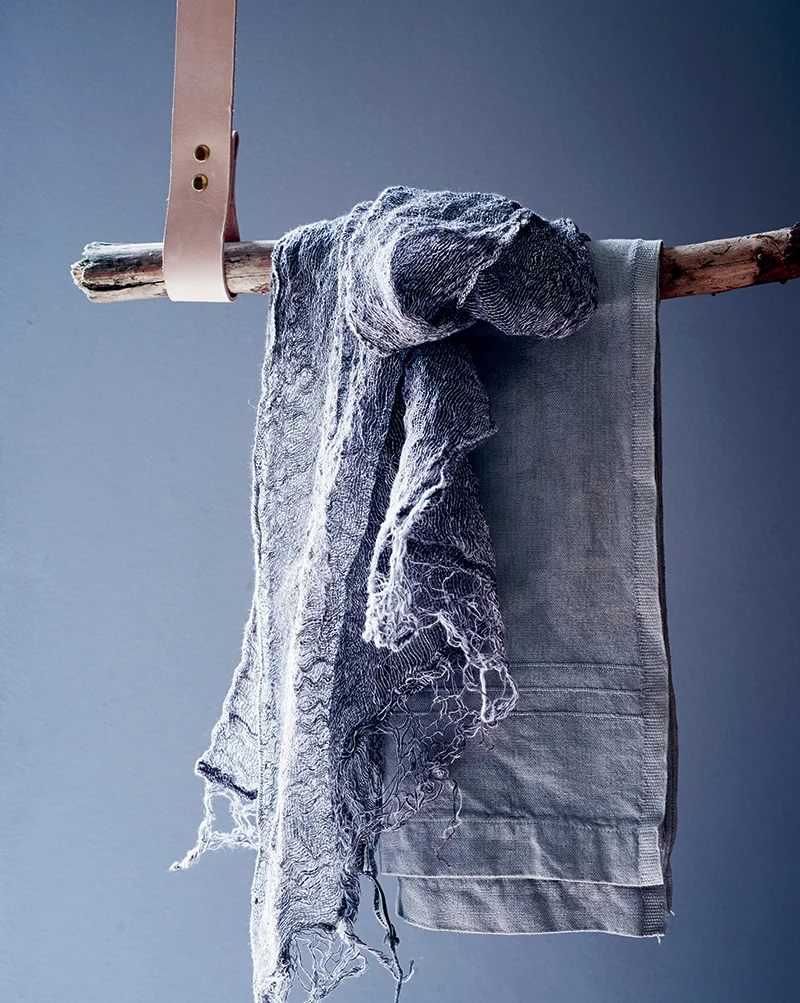 MAKE a driftwood clothes rail — 91 Magazine