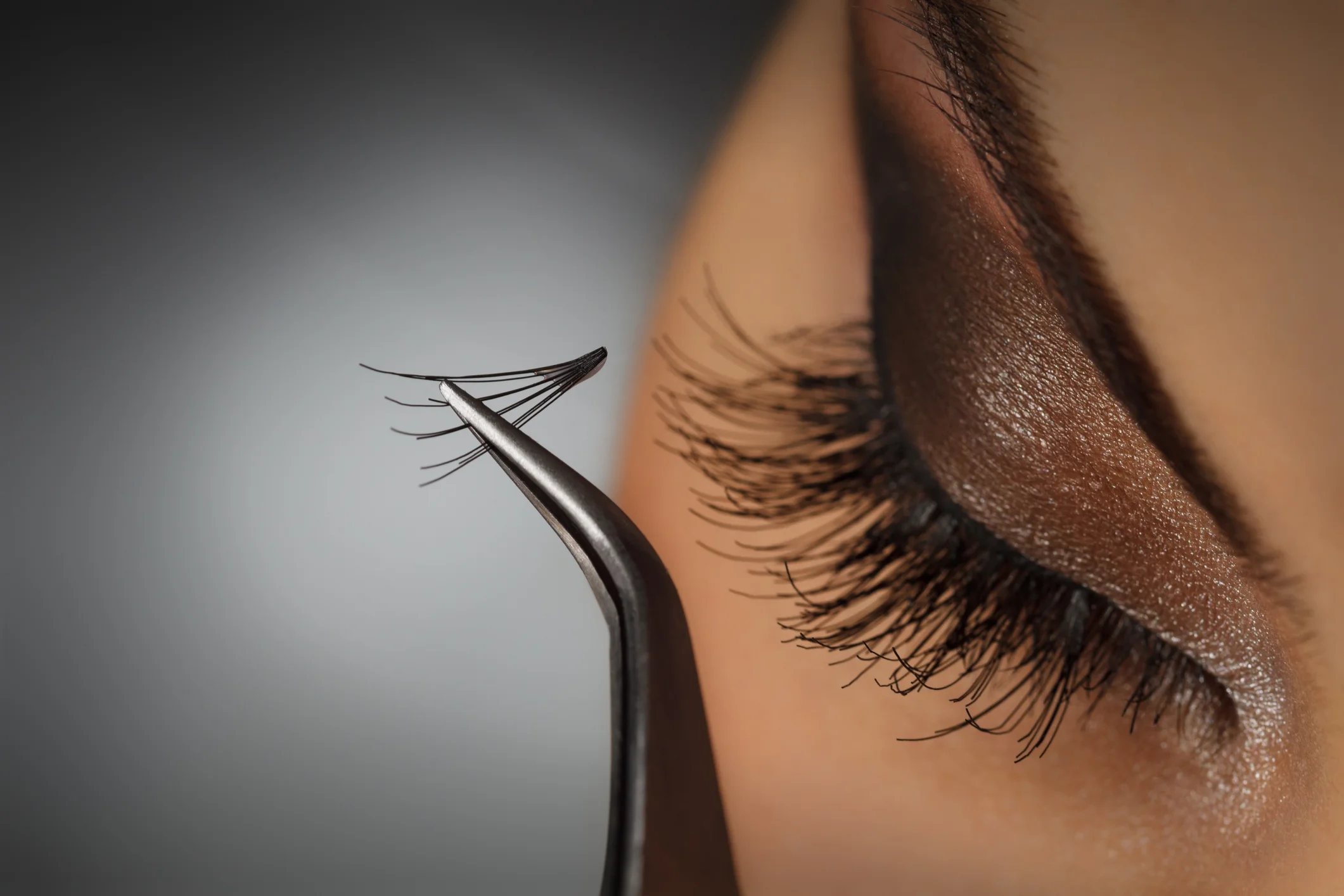 Get the 411 on Lash Extensions