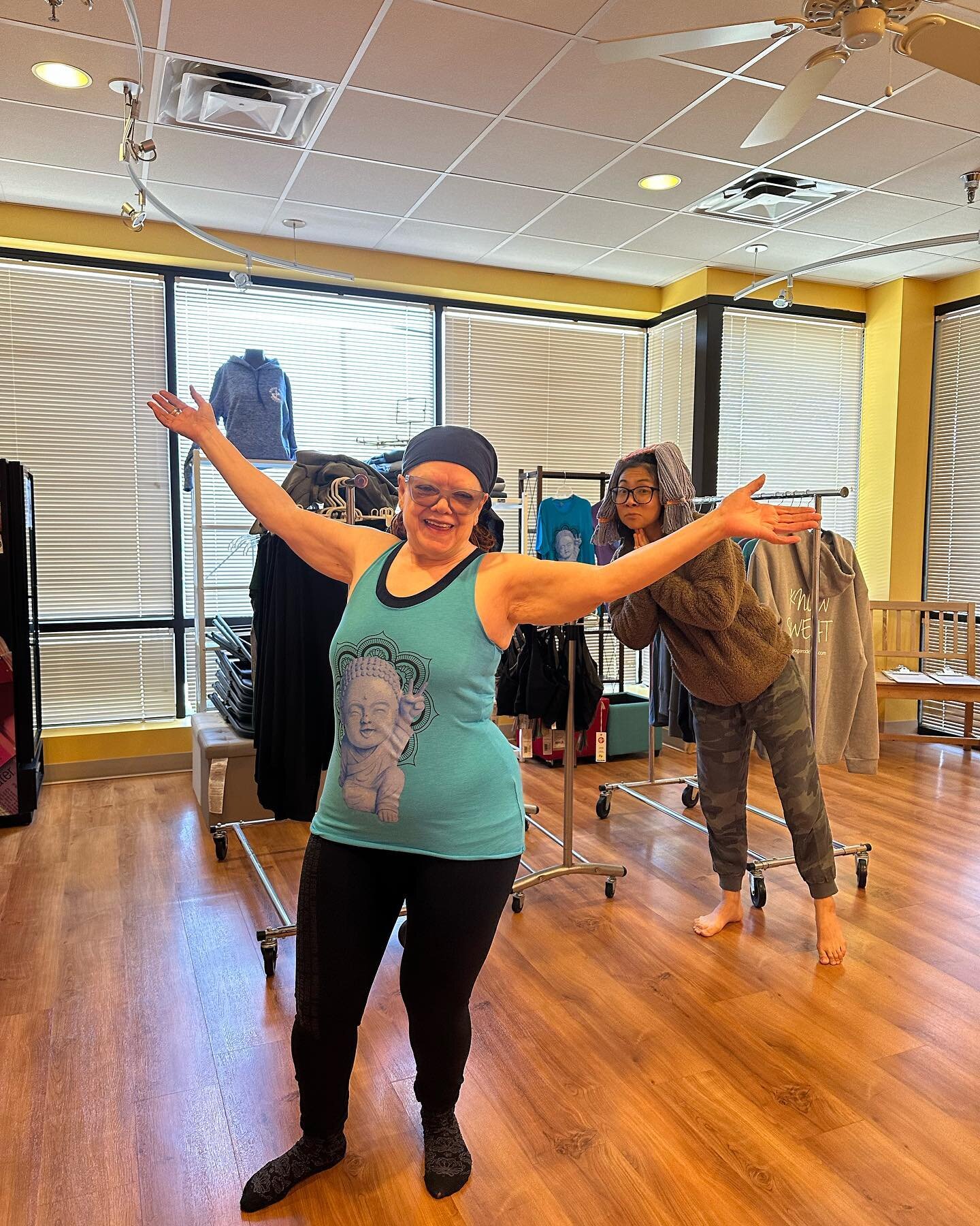 ✨ #friyayvibes ✨

Schedule ME time in the hot room this weekend 💁🏽&zwj;♀️

✨In preparation for 100 days of summer around the corner, we are excited to offer you the following special savings for you!

☝🏽100 Days of Unlimited Yoga for $649 (comes t
