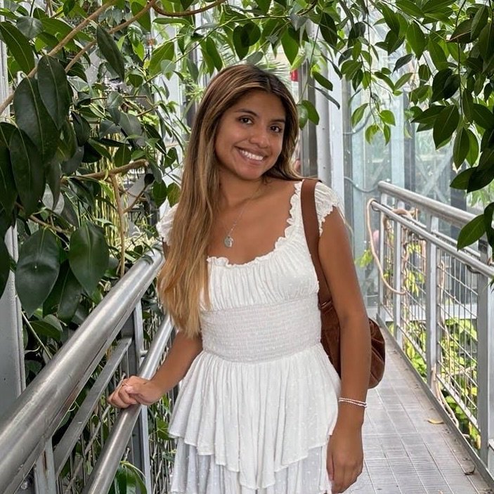 🔦 STAFF SPOTLIGHT 🔦

Meet MELISSA, one of our BYR staff members, who helps our studio run smoothly! 

Have a tight budget? Looking for a consistent practice? Join our team!

⭐️ If you are looking for a consistent practice, join our work study team!