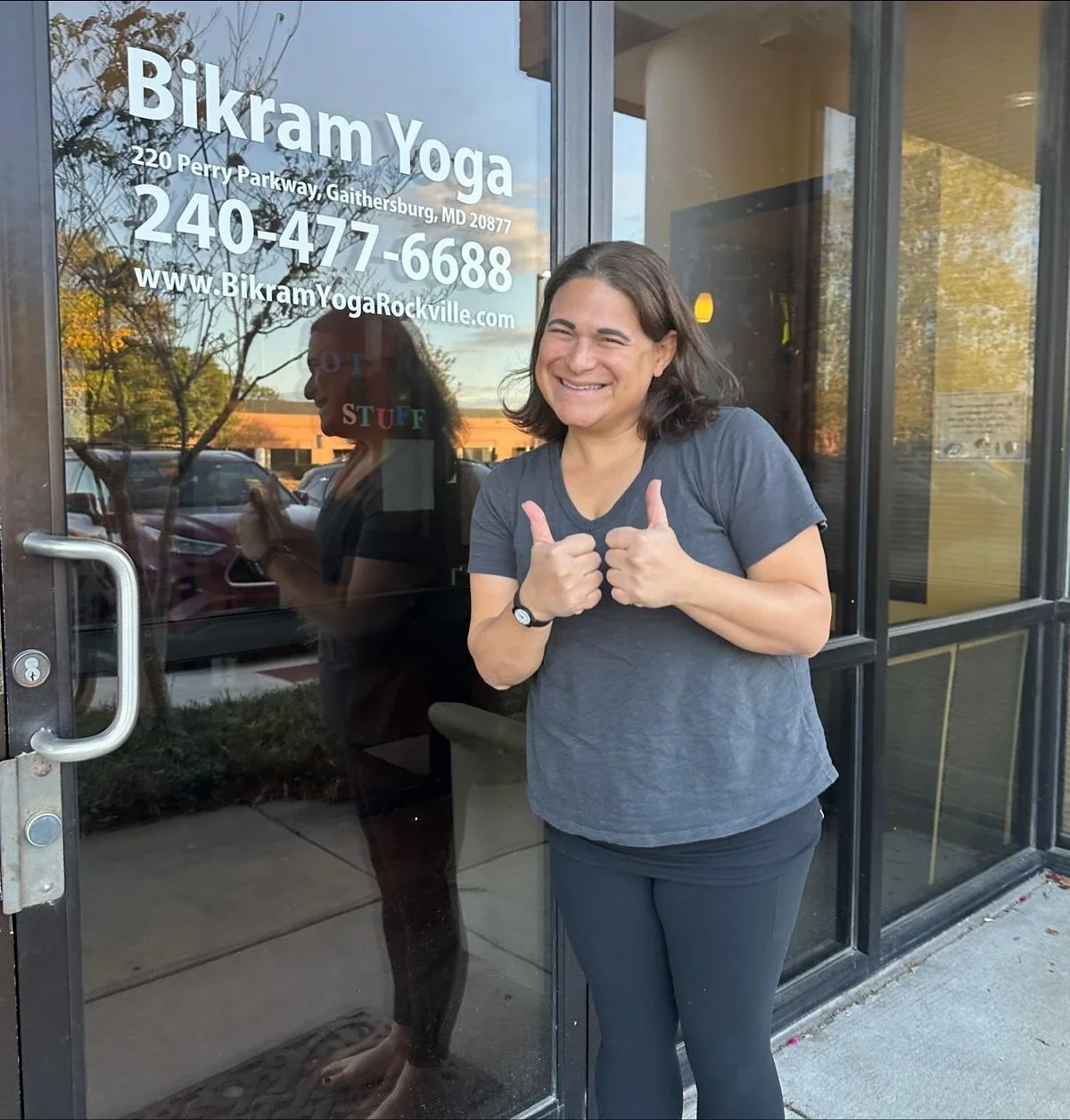 Happy Saturday Yogis! π§π½‍βοΈ
π§π½‍βοΈ Are you looking for a side job or meaningful work on the weekends that will give you some structure and good health in your life? 
Apply for our Work Study Team as we are looking for team members who ca