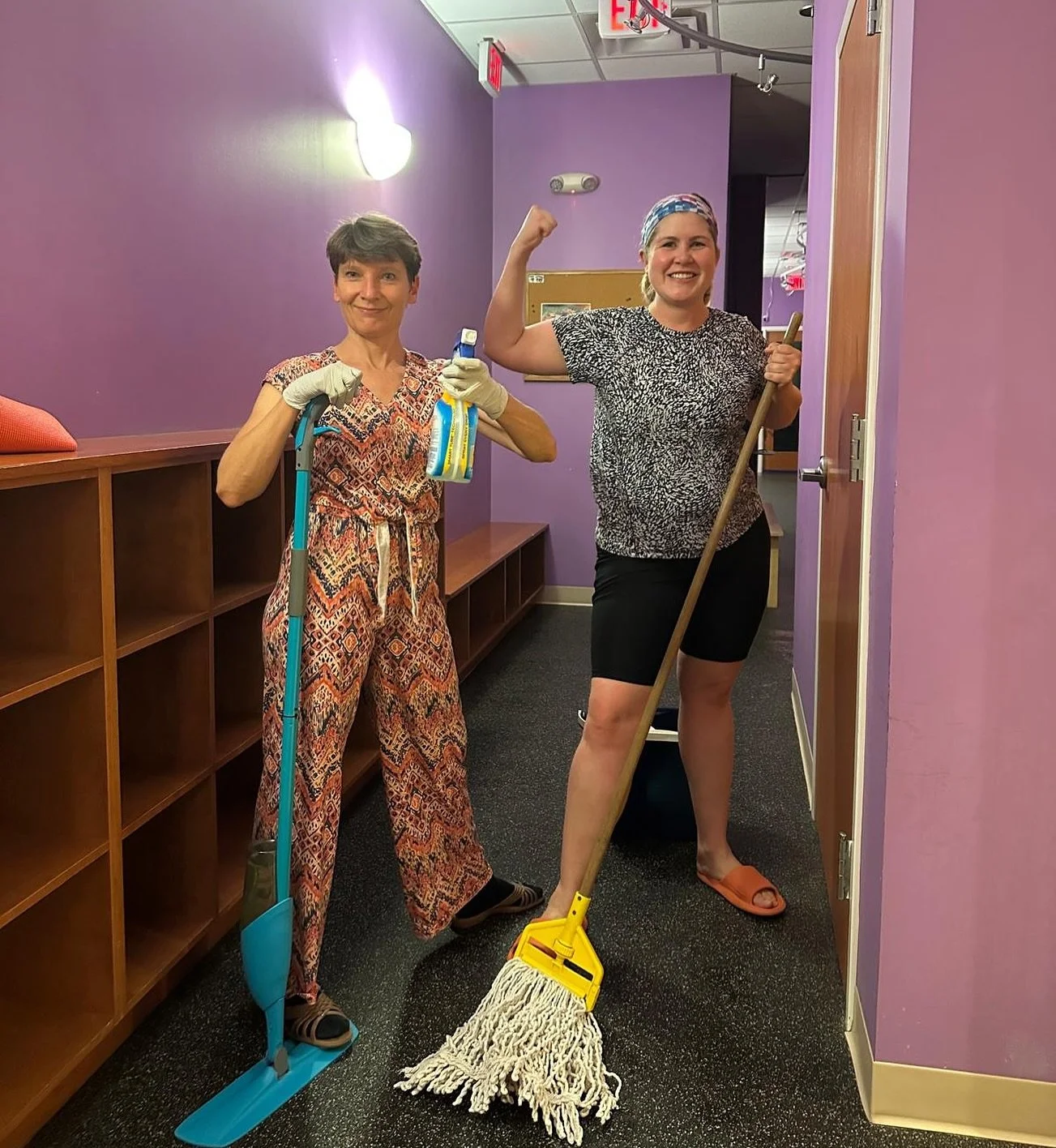 As we head into the holiday season, and the end of the year, are you in need for some detox and energy boost but on a tight budget? 
π§Ή Join our team and earn your yoga tuition by cleaning our space!  As you know, we keep our studio space extra sani