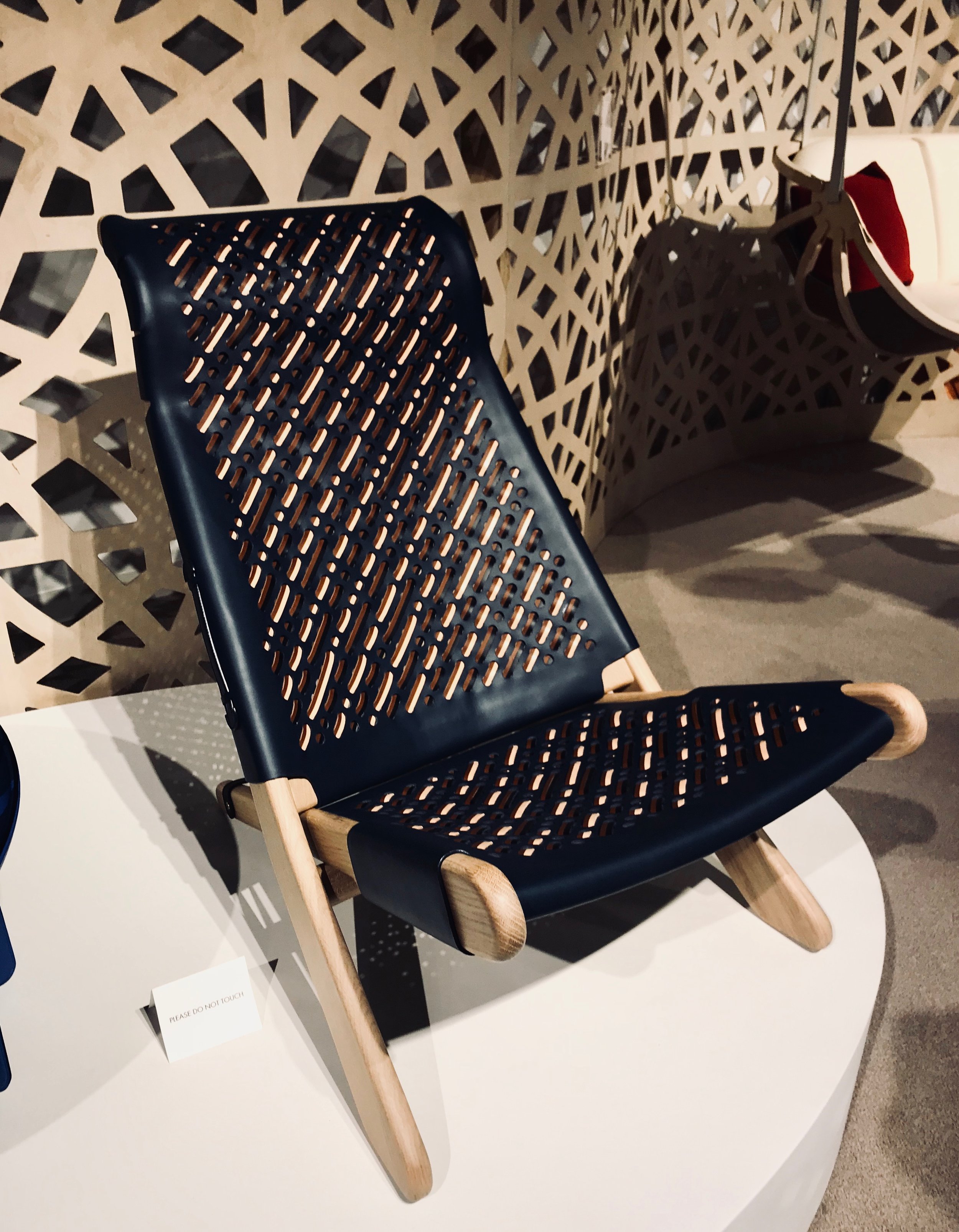 Louis Vuitton COCOON BY FERNANDO & HUMBERTO CAMPANA Miniature Chair in  Blue