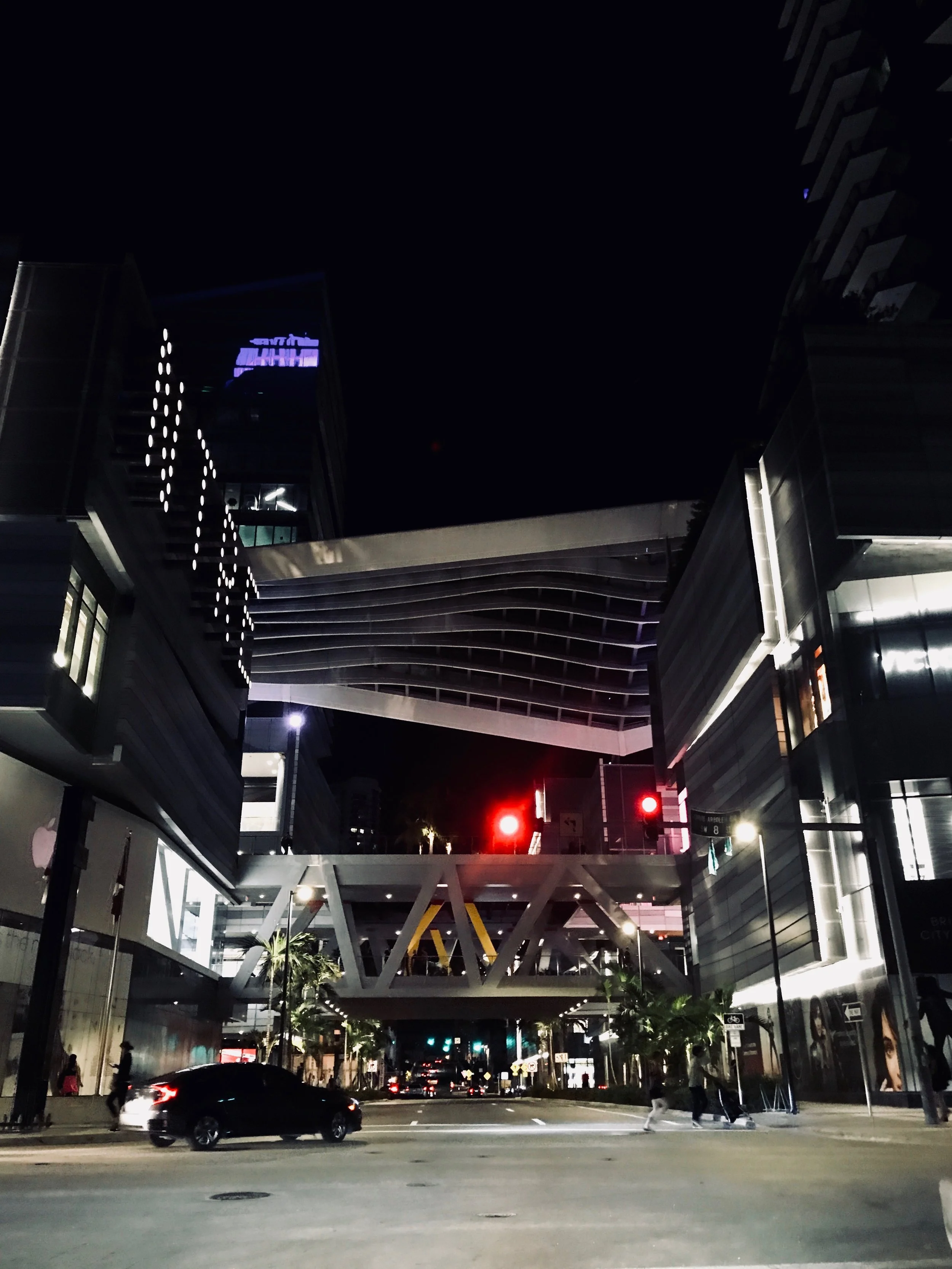 Climate Ribbon by: Hugh Dutton and AssociesLocation: Brickell City CenterPhoto By NB