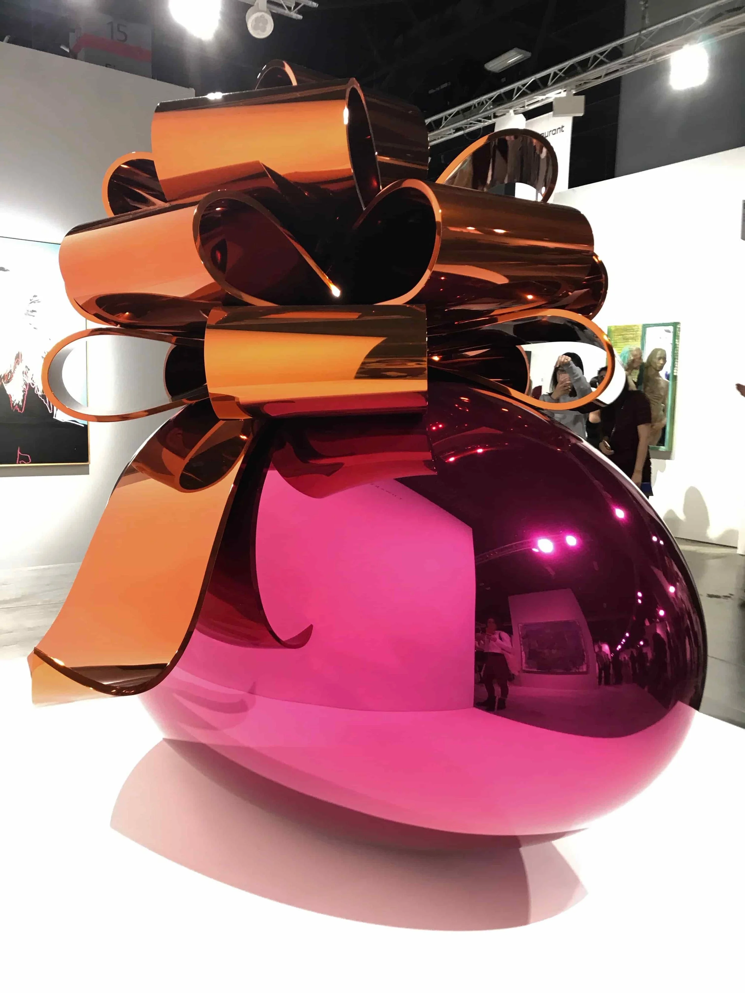 Smooth Egg with Bow by Jeff Koons is 1 out of 5 from a series called “Celebration” which began in 1994