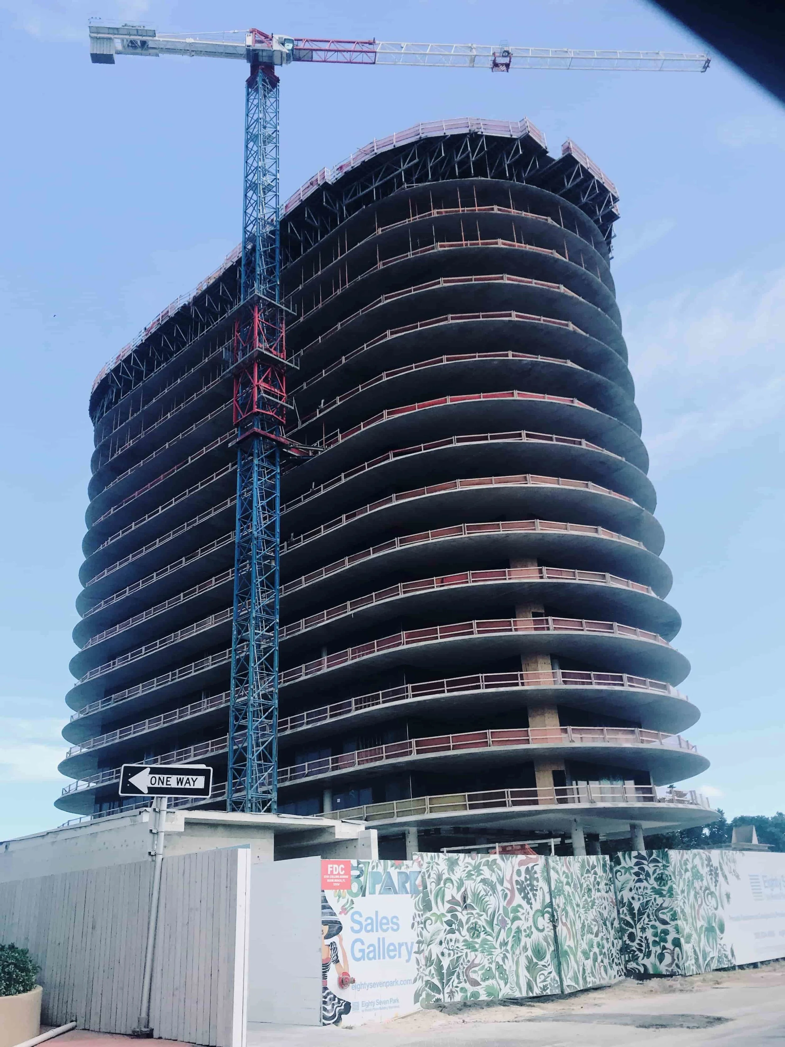 Eighty Seven Park by Renzo Piano is another ie. of the starchitecture-craze in Miami