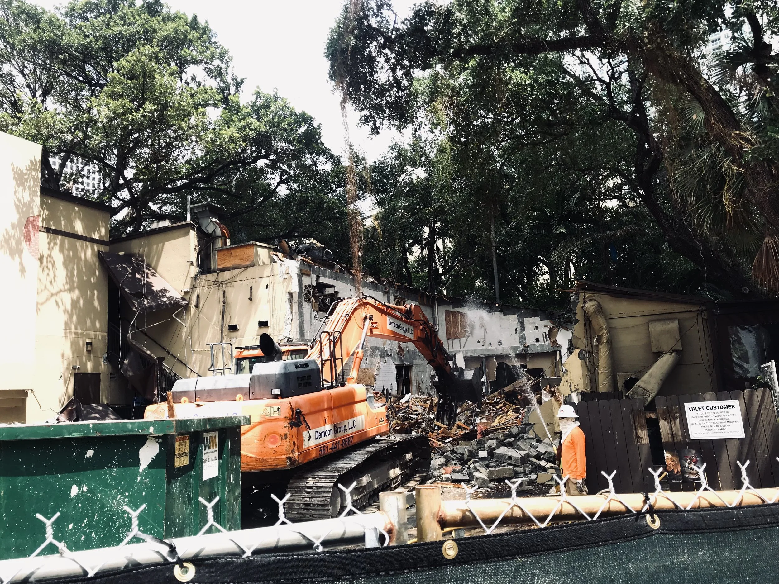 Demolition of Perricone's Marketplace at 955 South Miami Avenue in Brickell following the property's sale to CitizenM Hotels.