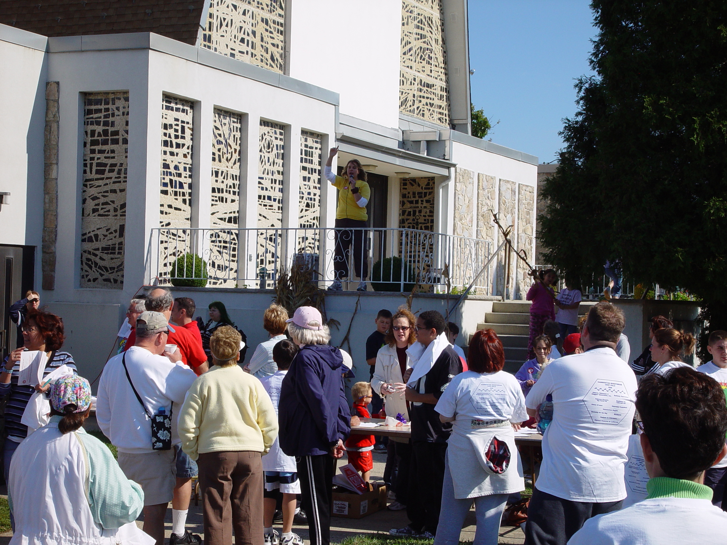 2007-crop-walk.jpg