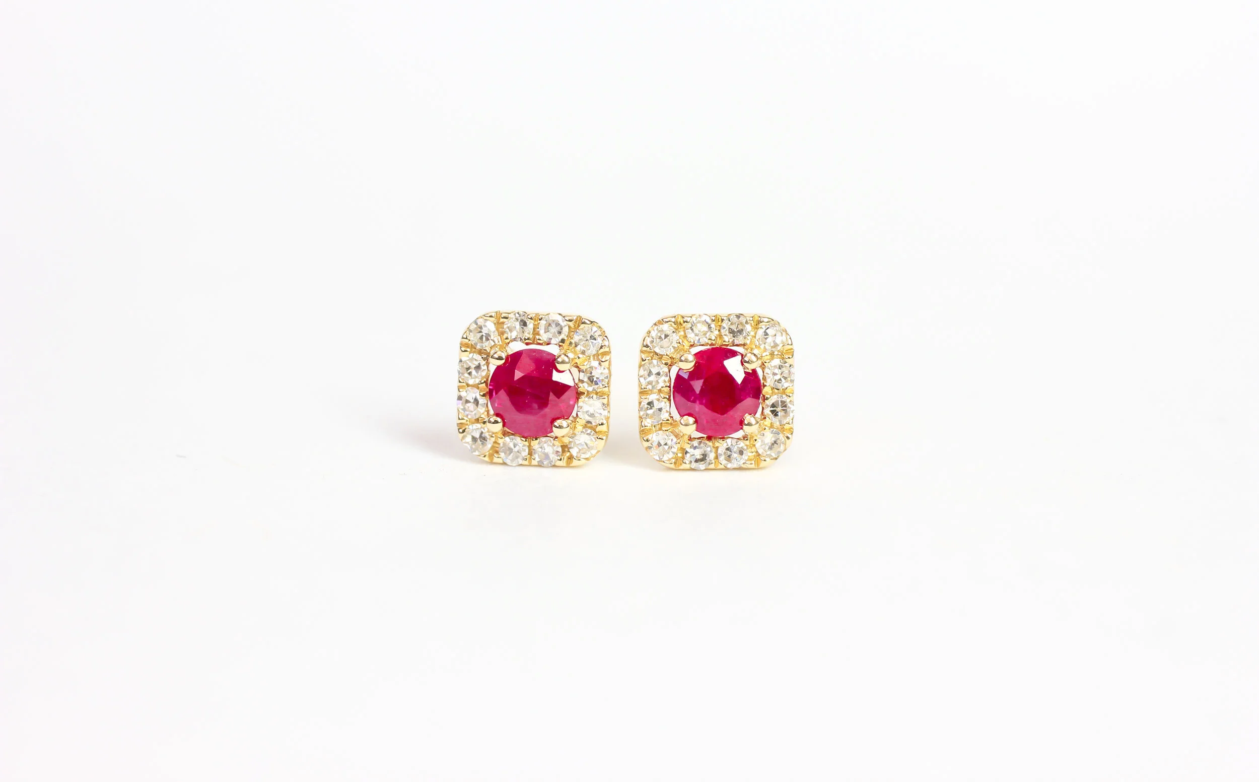 EAR 9069Jewely_after.jpg