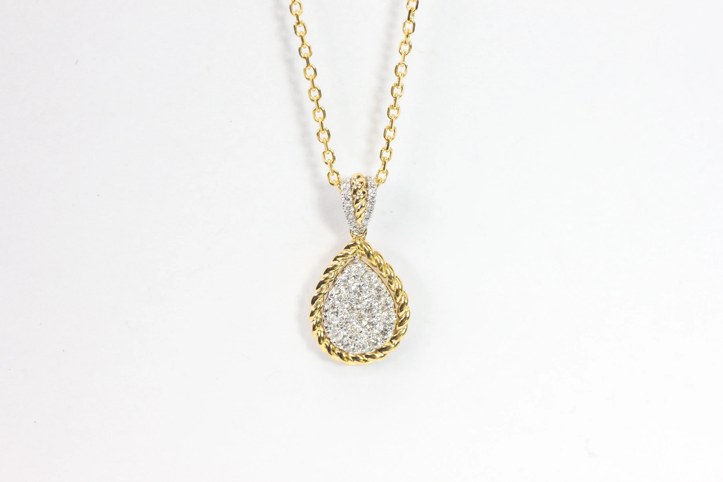 PEN8995Jewely_after.jpg